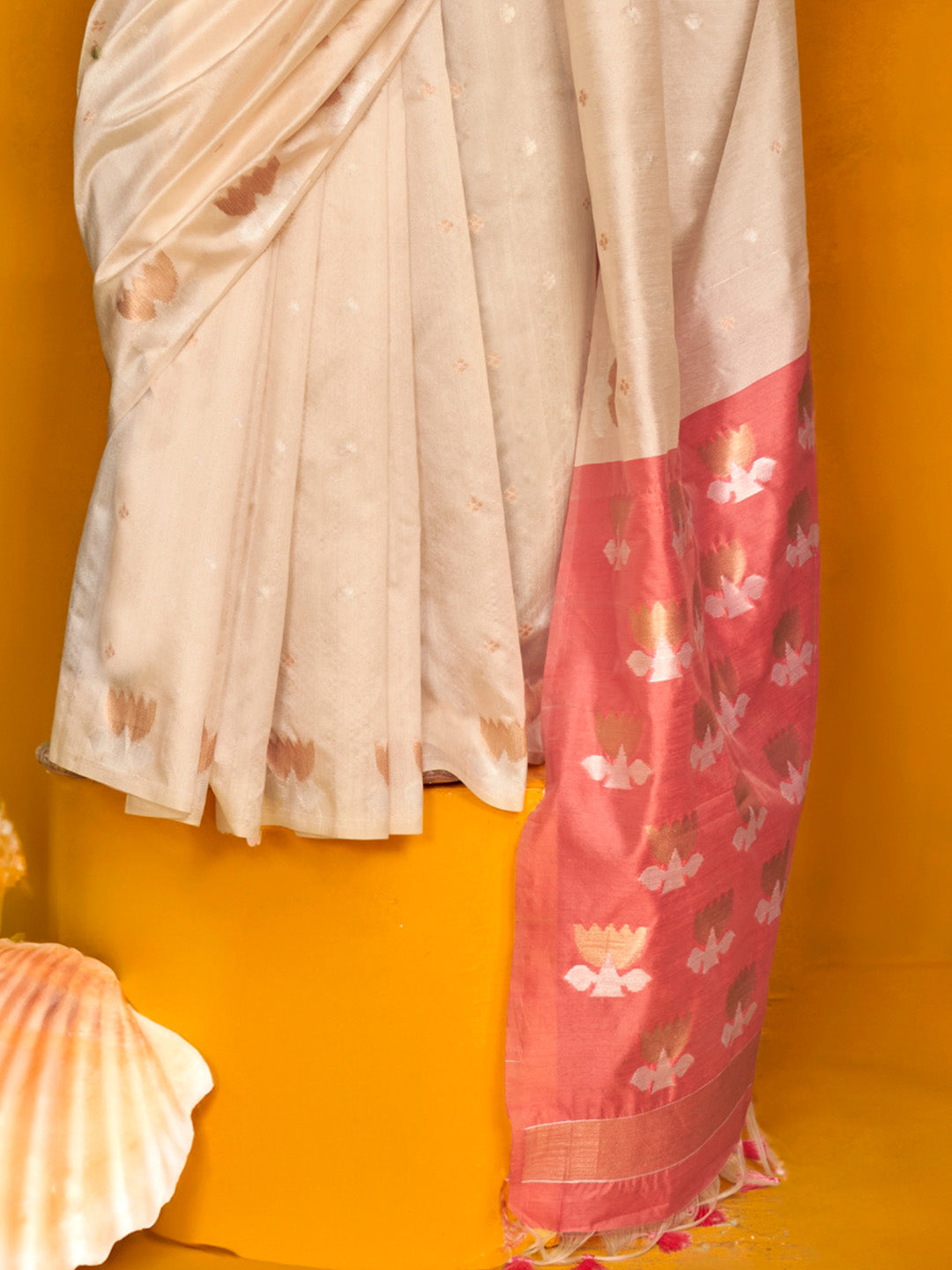 WHITE BANARASI SILK SAREE