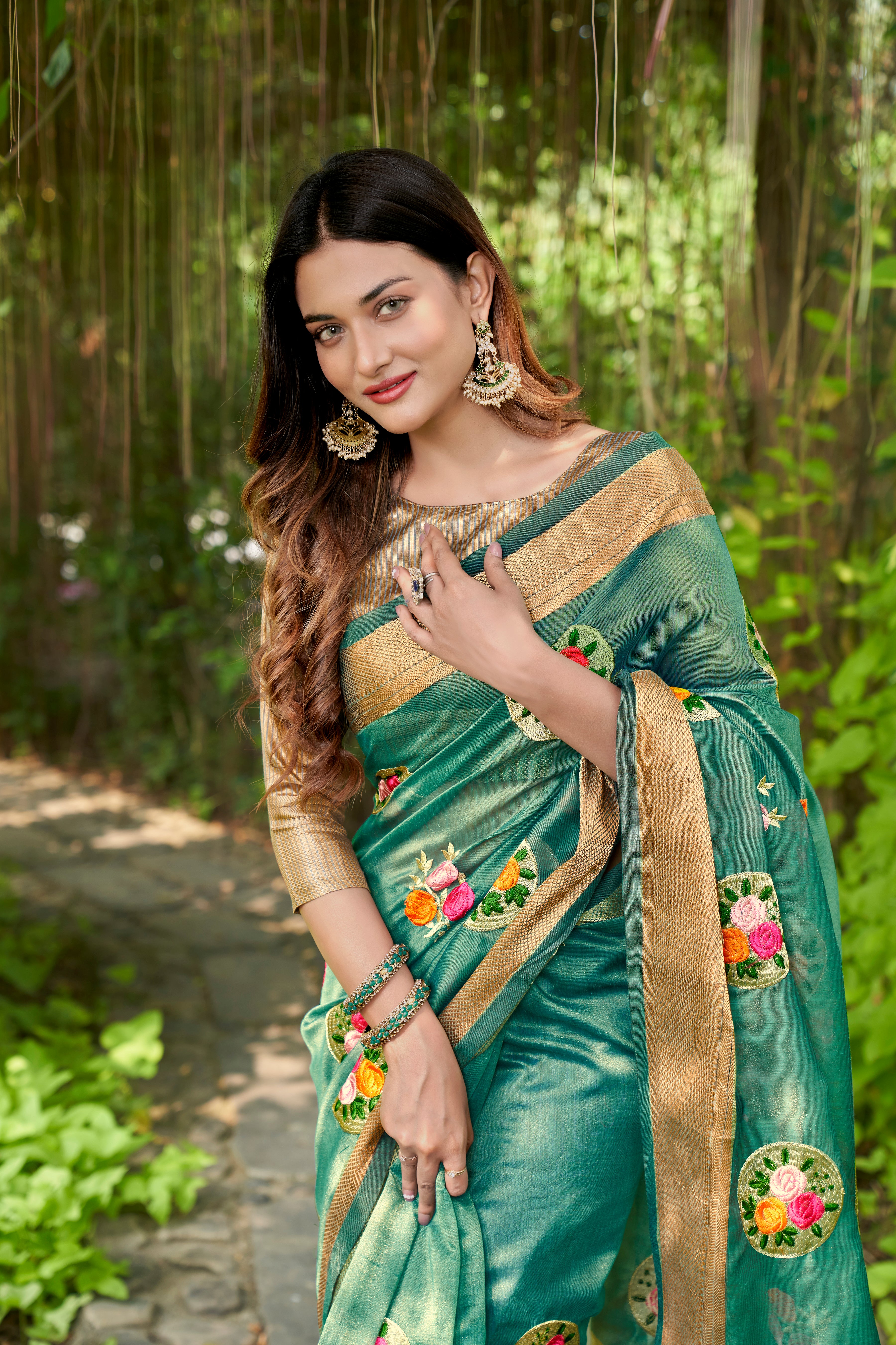 GREEN Cotton Saree With Cotton Zari Blouse