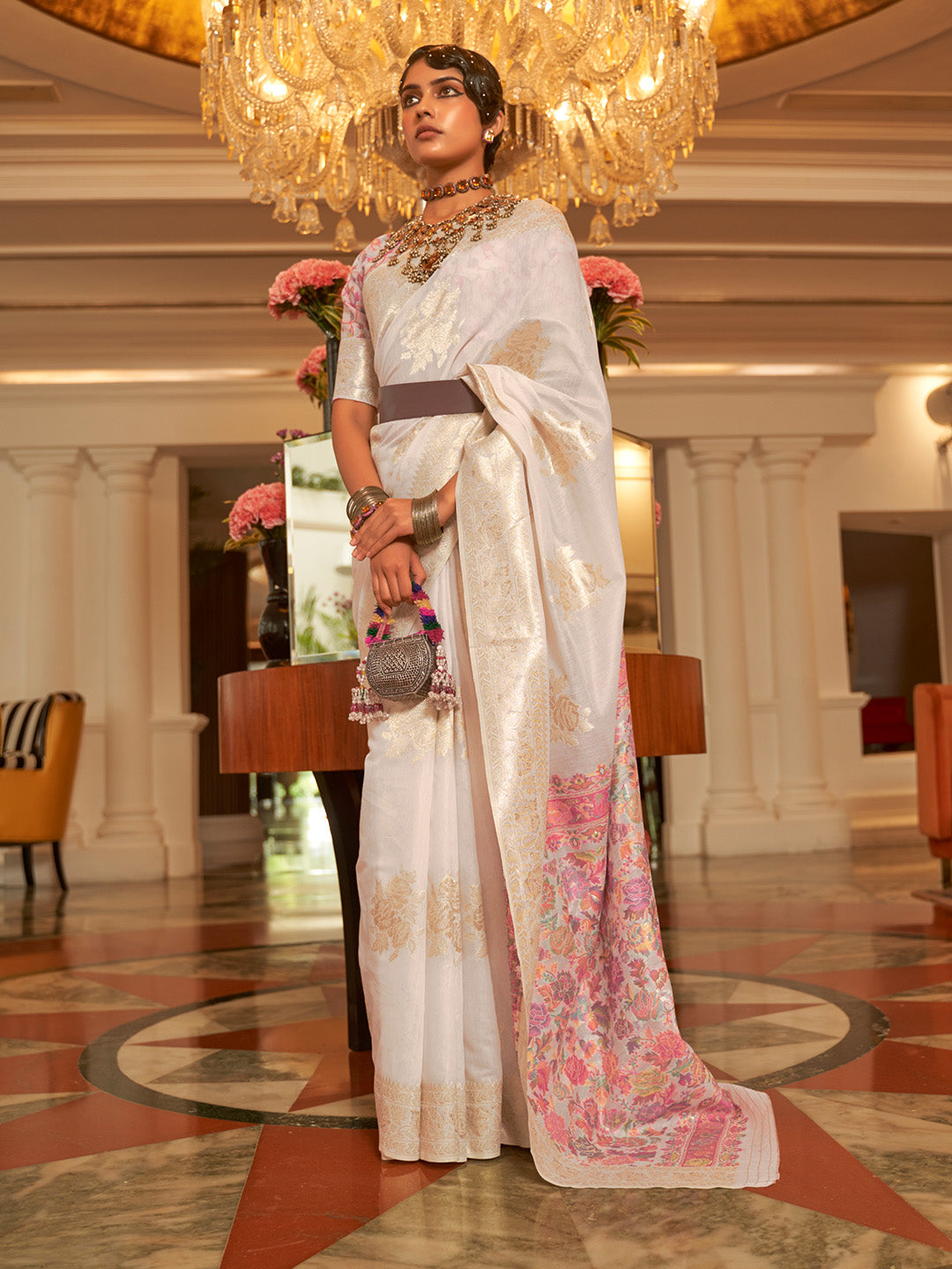 WHITE MODAL KASHMIRI PALLU AND BLOUSE HANDLOOM WEAVING SAREE