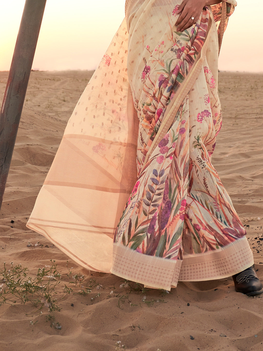 Multicolour Printed Linen Saree