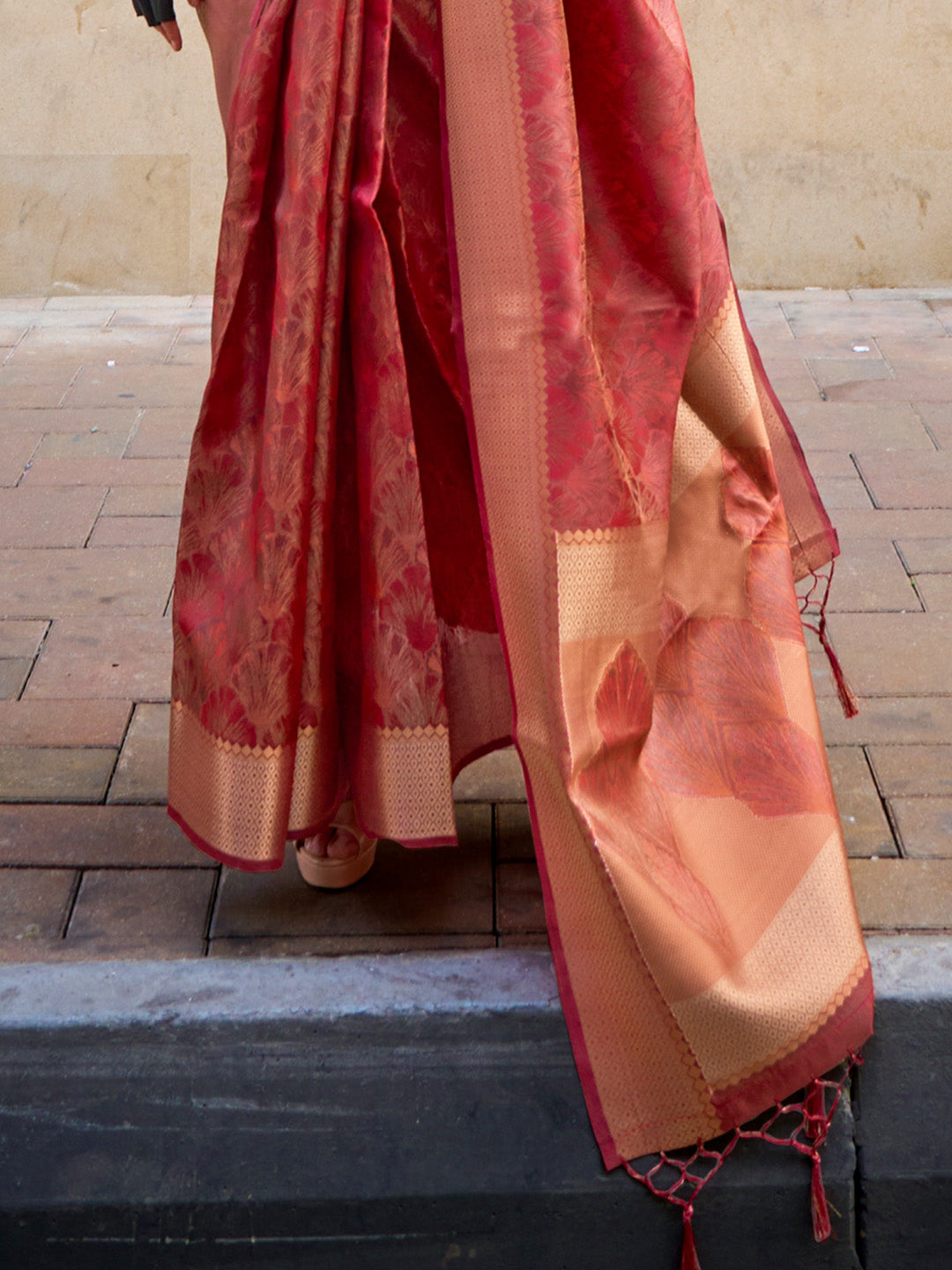 DARK RED PURE HANDLOOM TWO TONE ORGANZA WEAVING