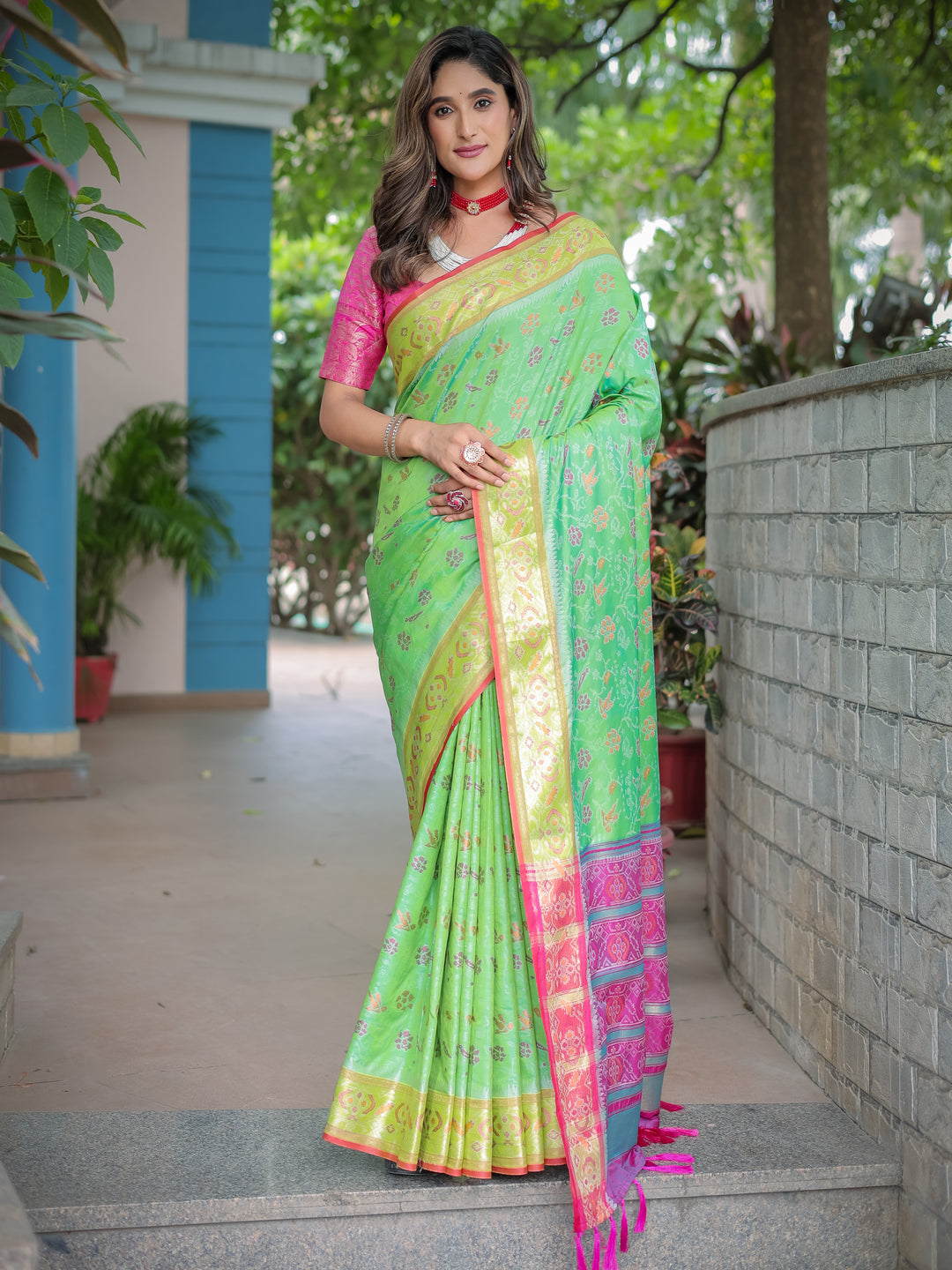 LIGHT GREEN BANARASI PATOLA SOFT SILK