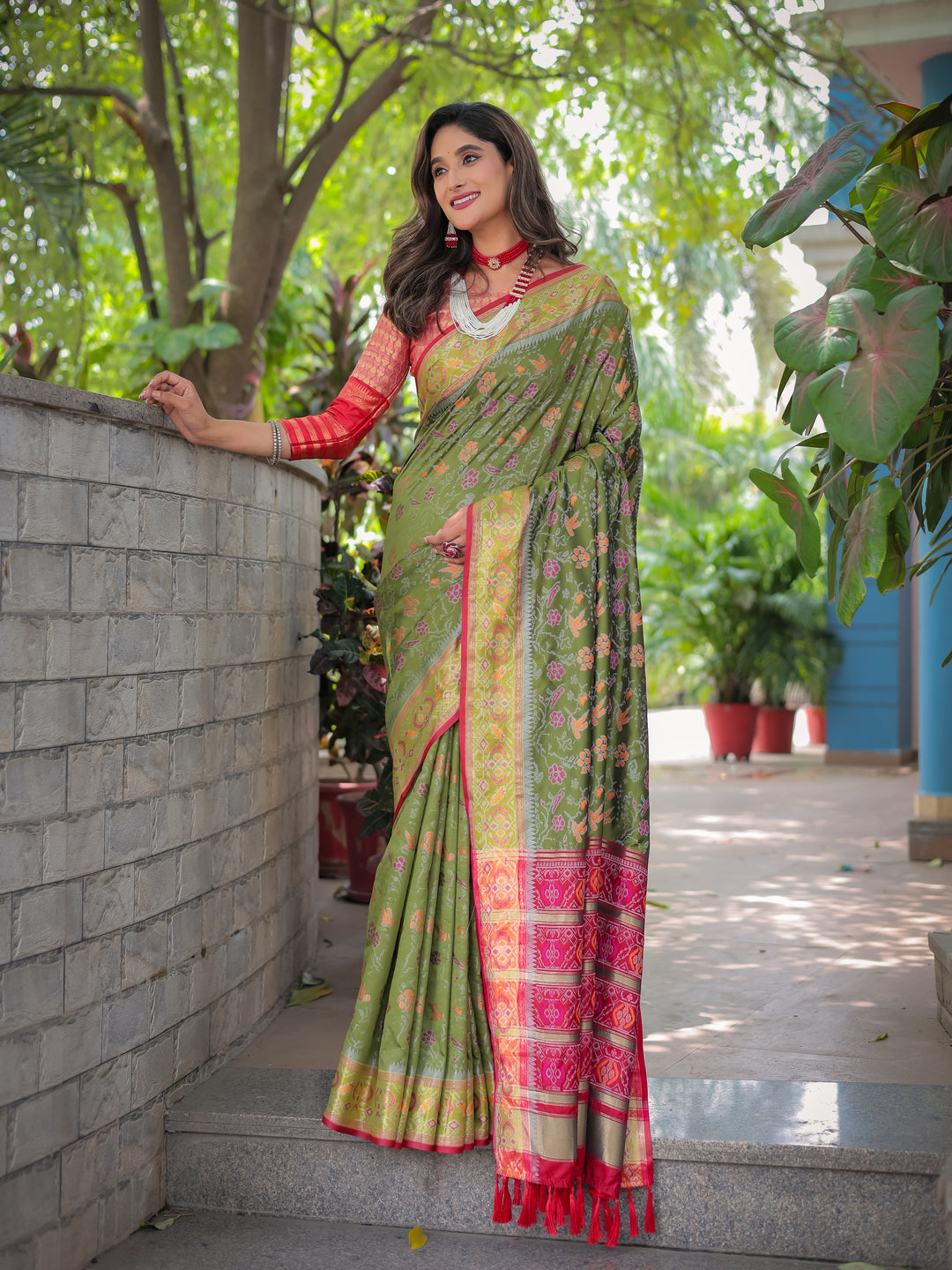 MEHANDI GREEN BANARASI PATOLA SOFT SILK