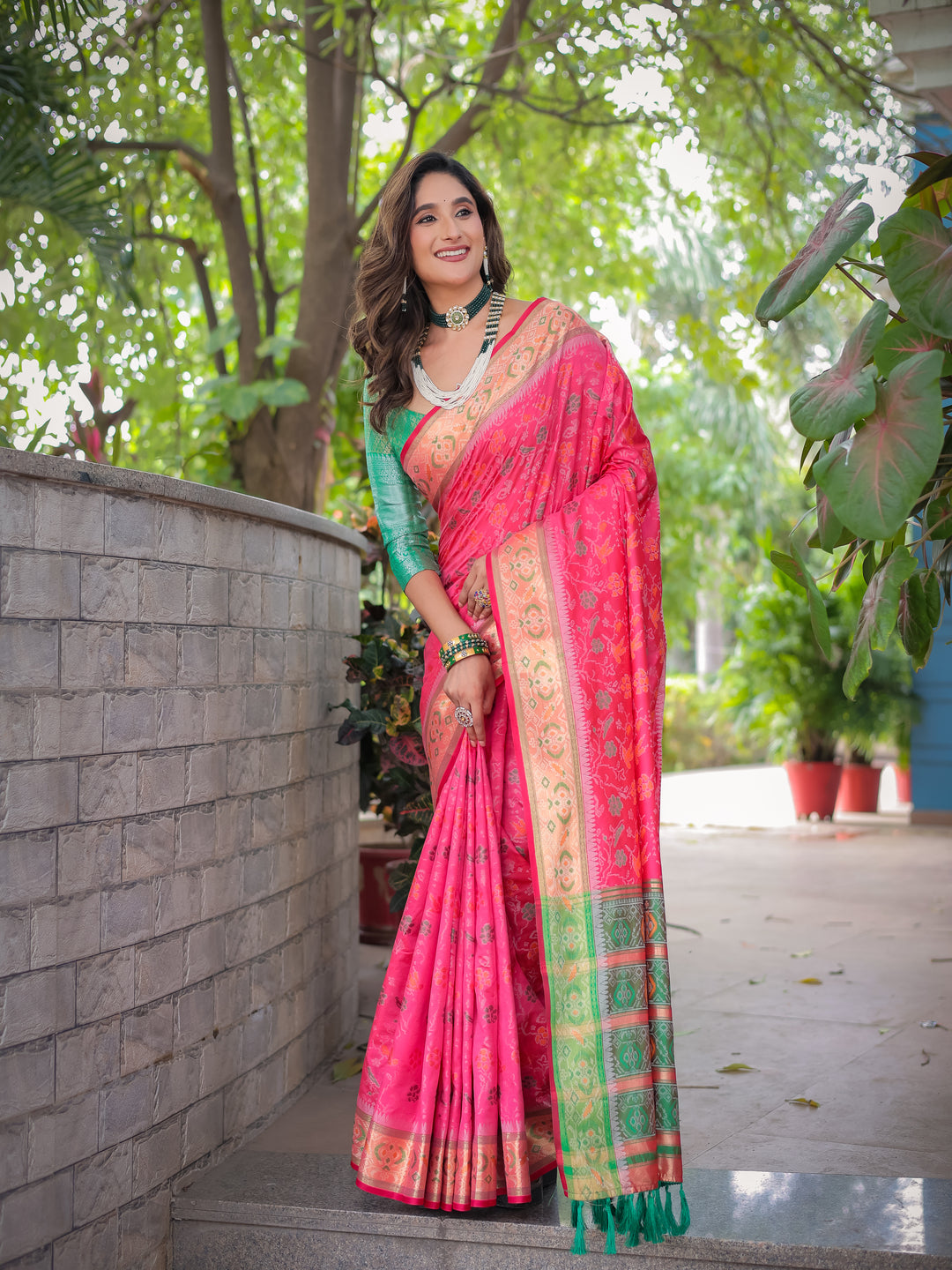 PINK BANARASI PATOLA SOFT SILK