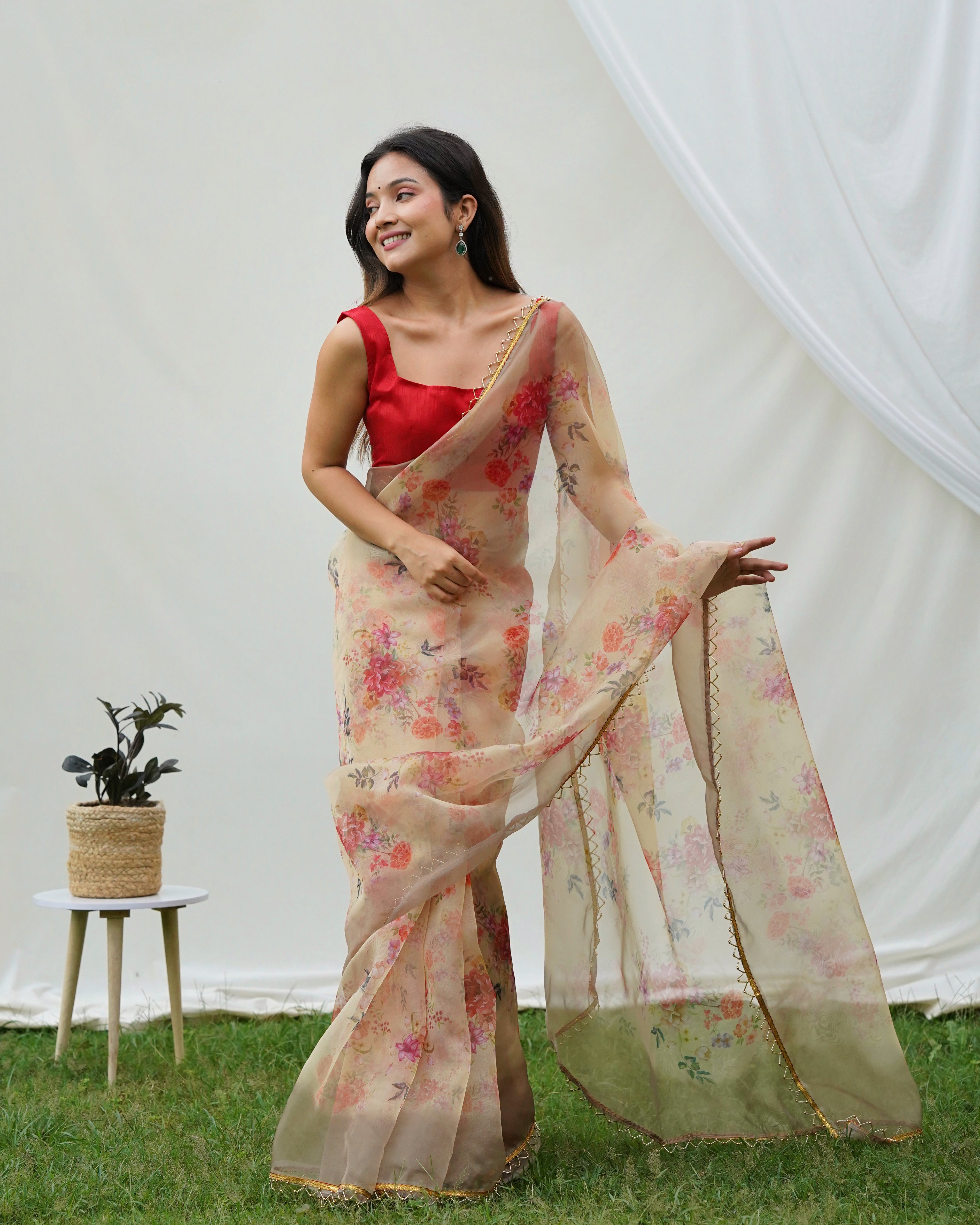 Shanya Organza Saree With sattin benglori Blouse