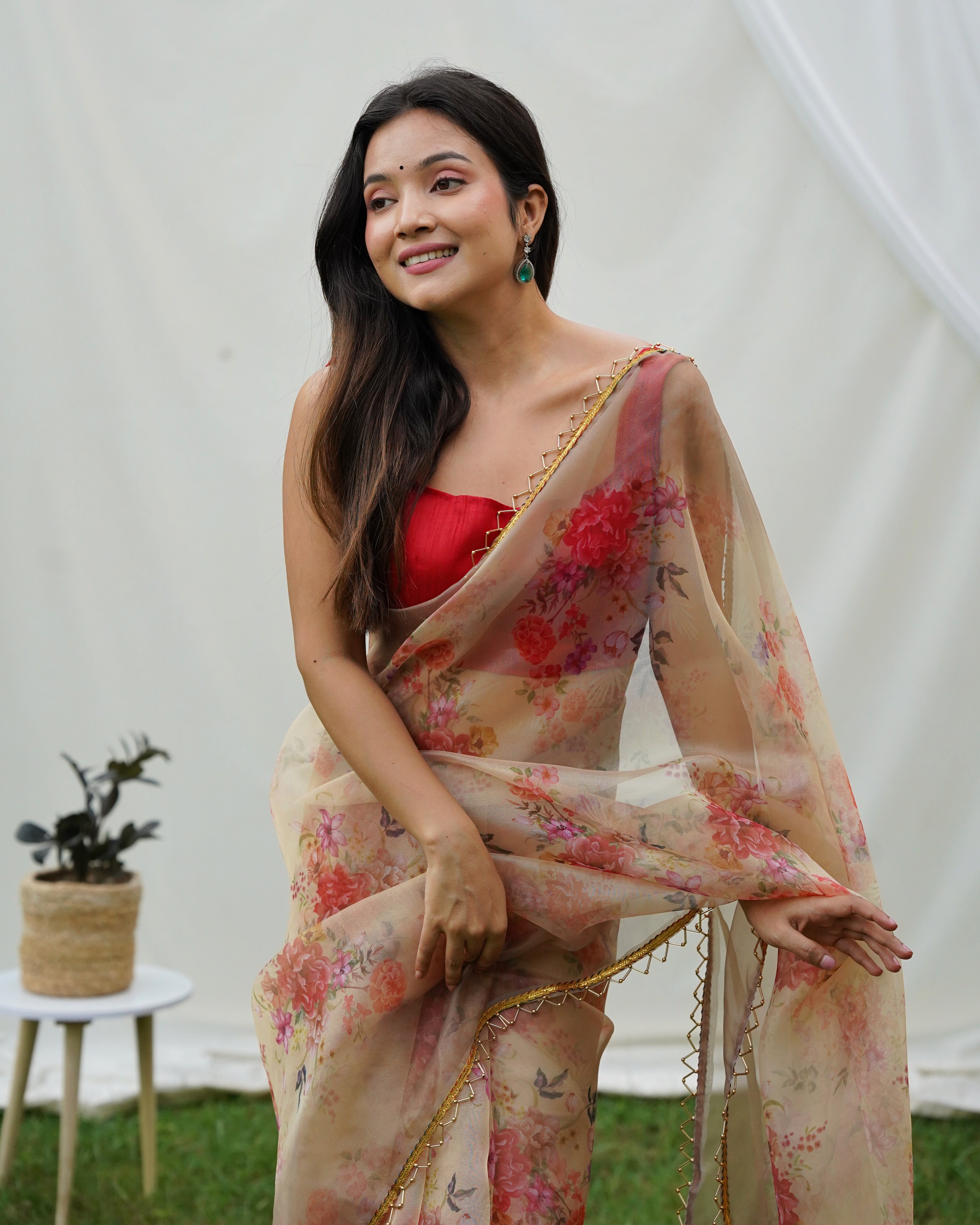 Shanya Organza Saree With sattin benglori Blouse