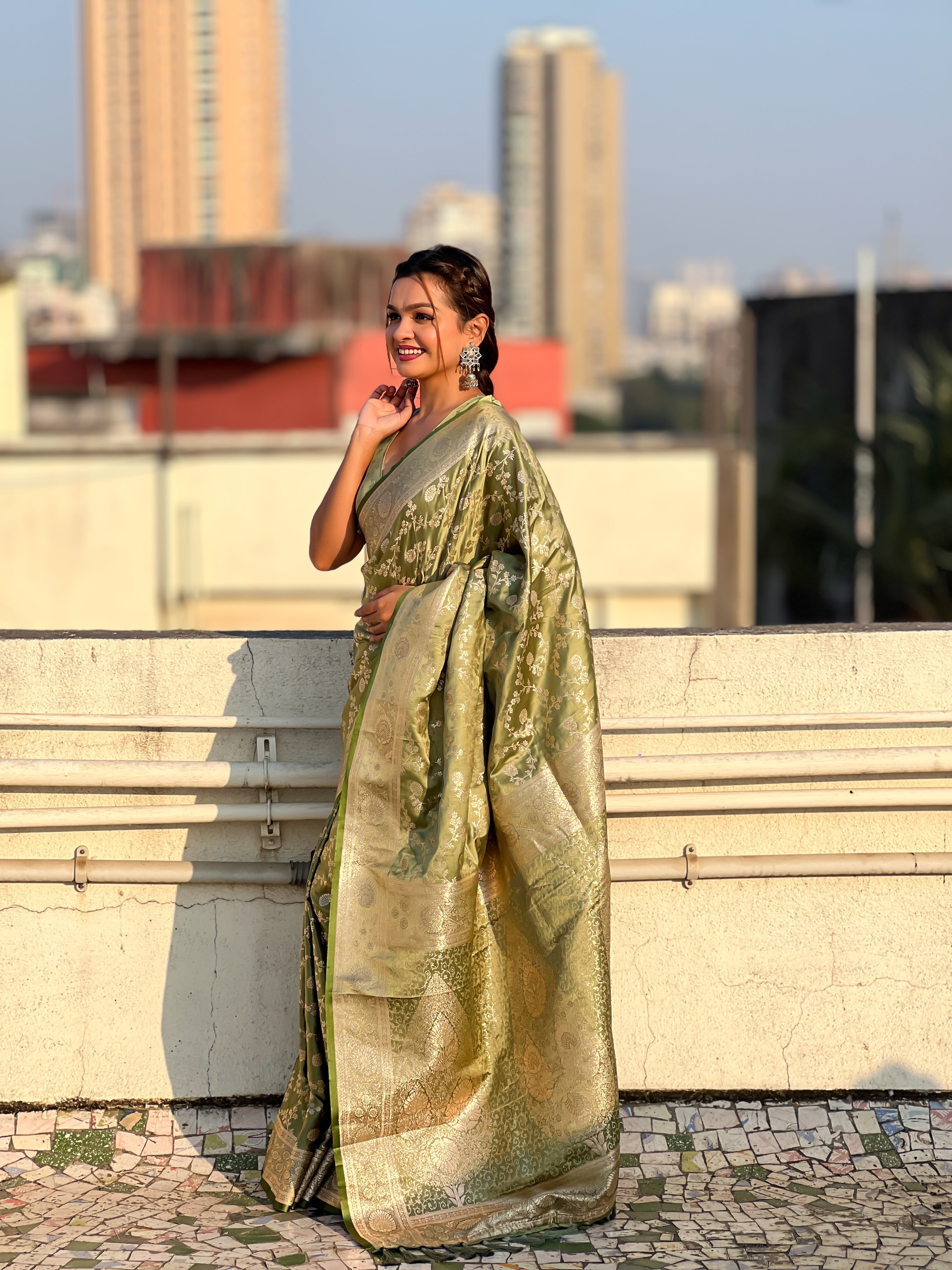 GREEN BANARASI SILK BLEND SAREE