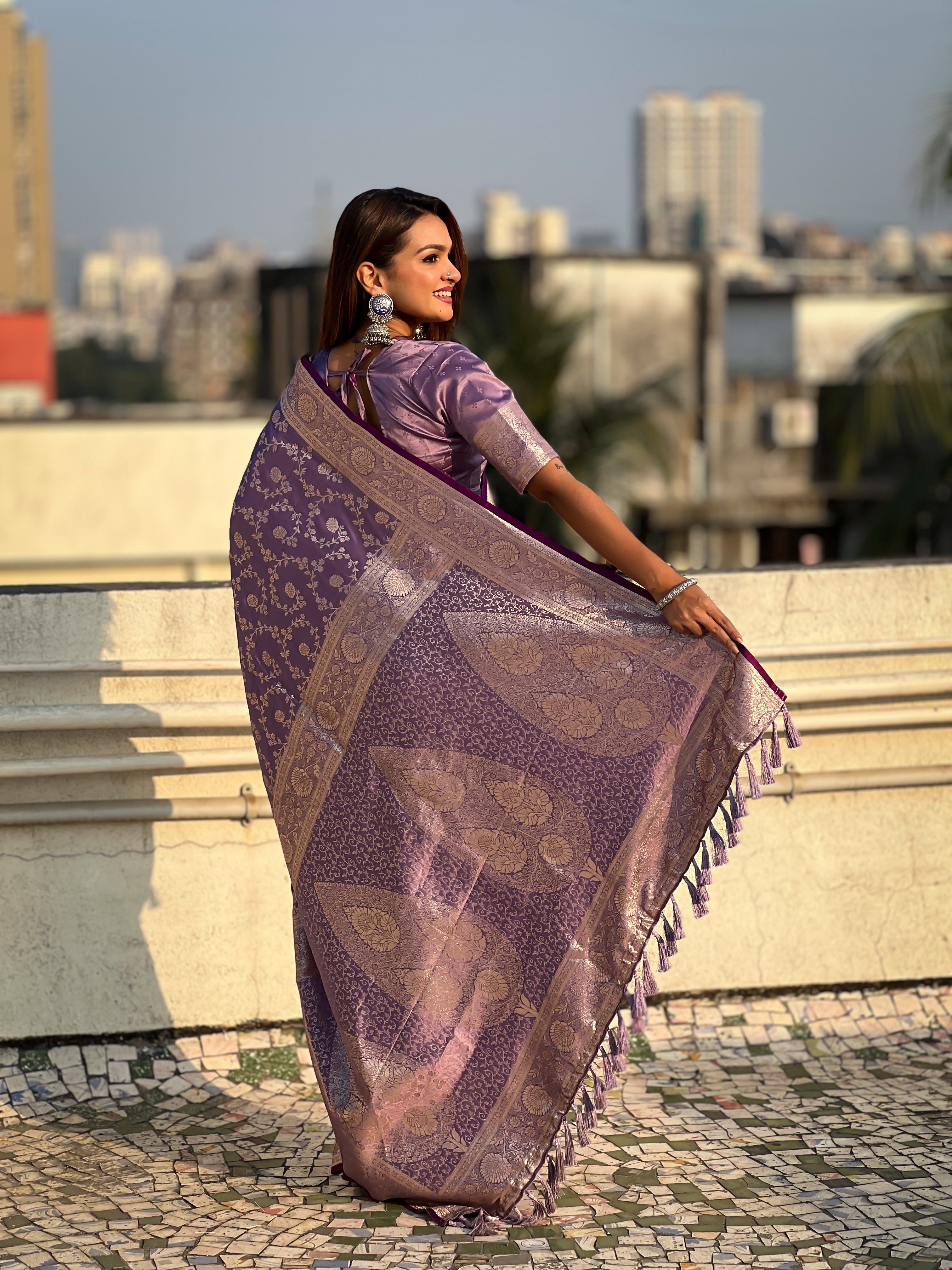 LEVENDER BANARASI SILK BLEND SAREE