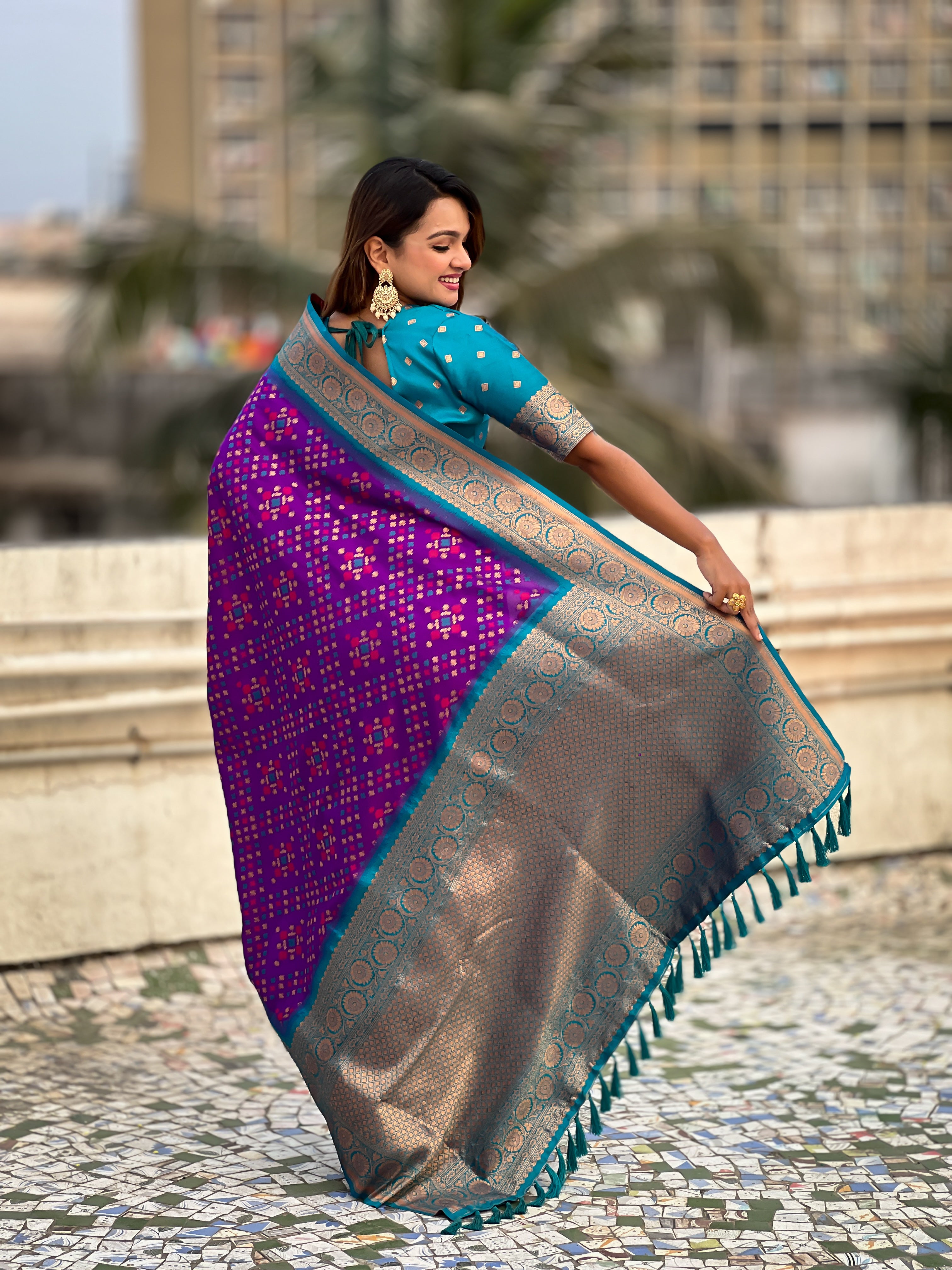 VIOLET PATOLA SILK SAREE