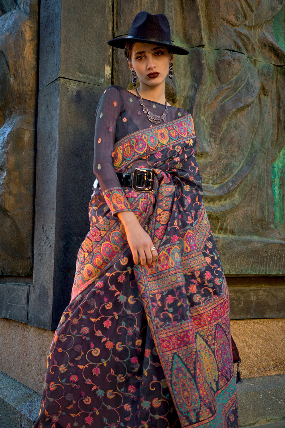 Buy Pine Green Raw Silk Saree Nitaraa