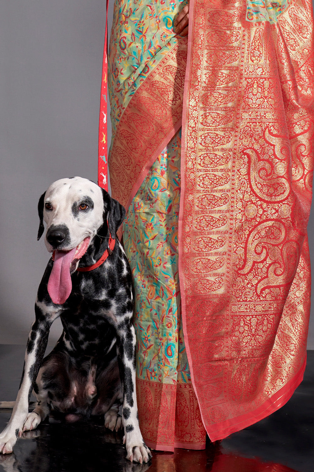 Buy Carnation Pink Linen Saree Nitaraa