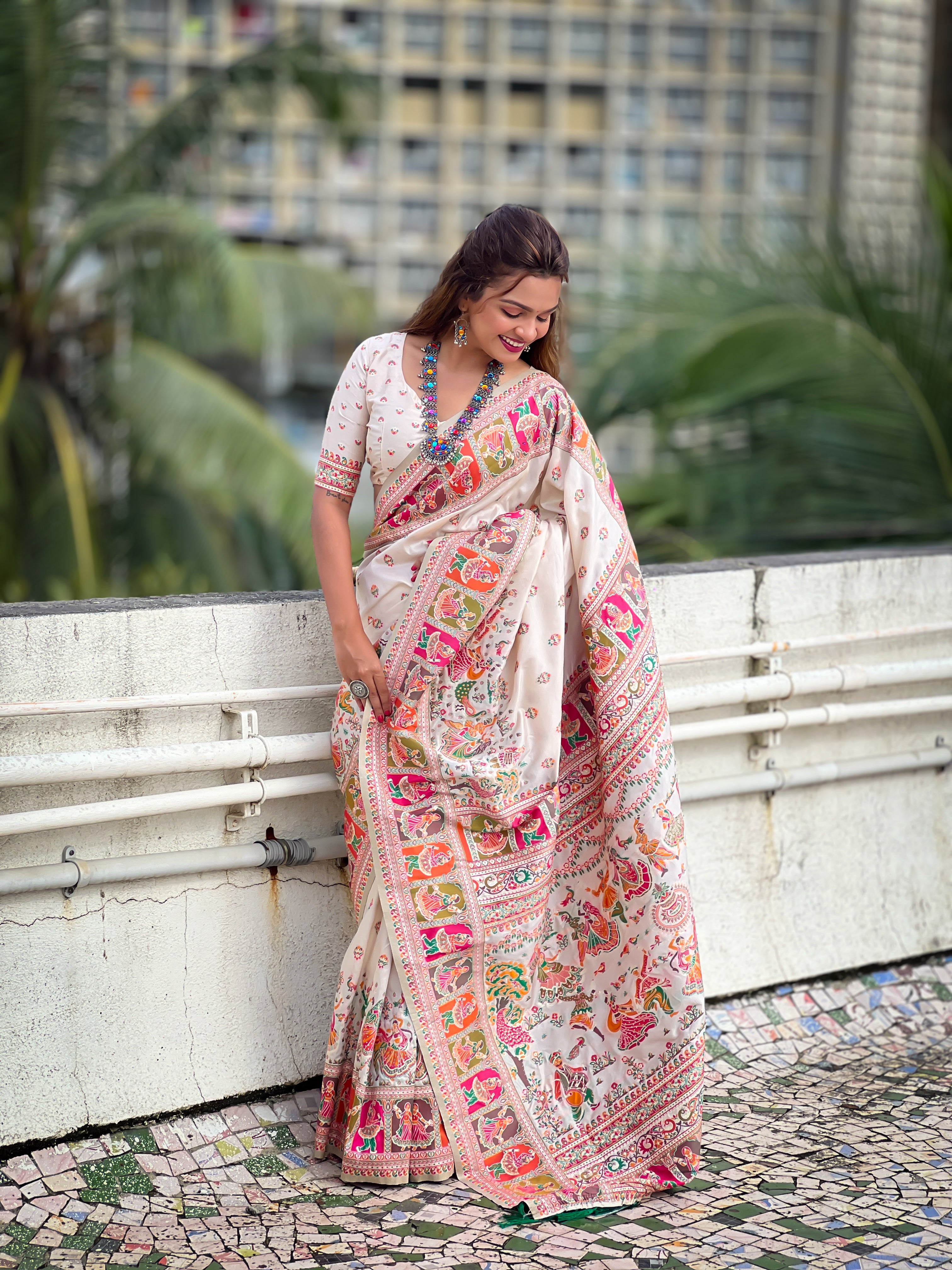 CREAM BANARASI SILK BLEND SAREE