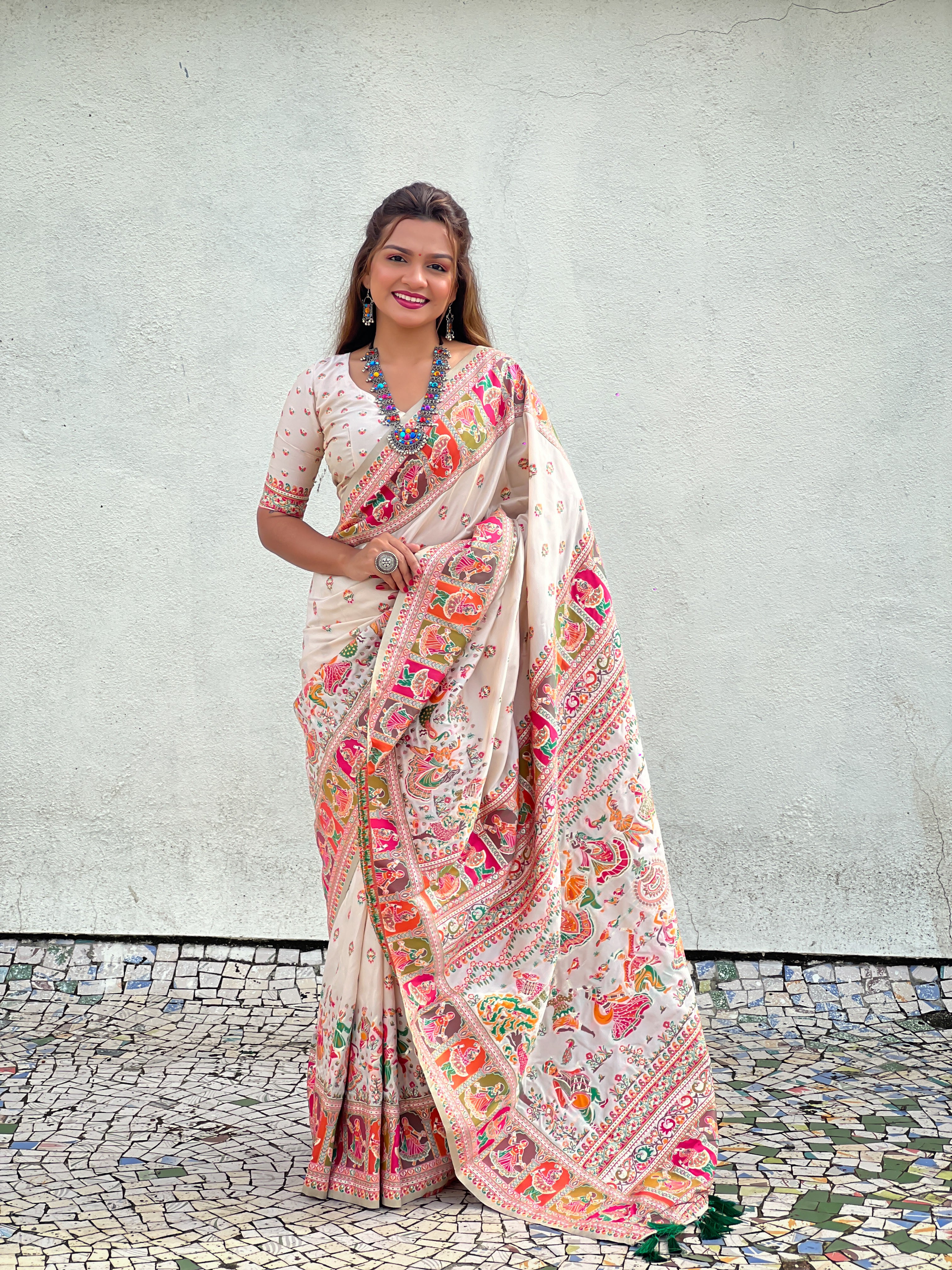 CREAM BANARASI SILK BLEND SAREE