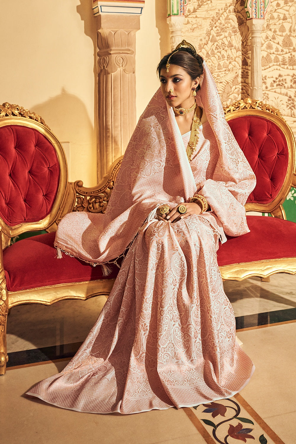 White Soft Handloom Weaving silk with Copper Zari
