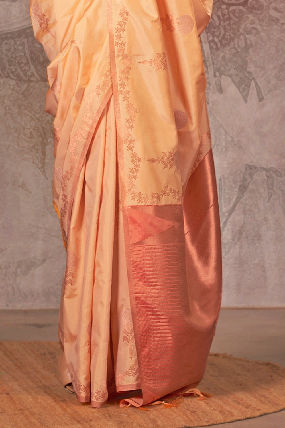 Beige Handloom Weaving Silk Saree