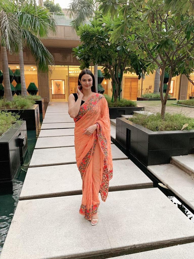 Orange Georgette Saree With Satin Benglori Blouse