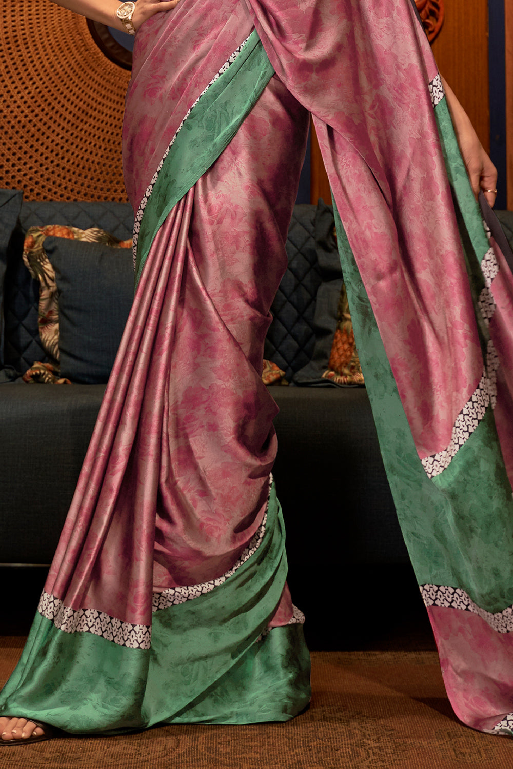 Buy Greasy Green Pashmina Saree Nitaraa