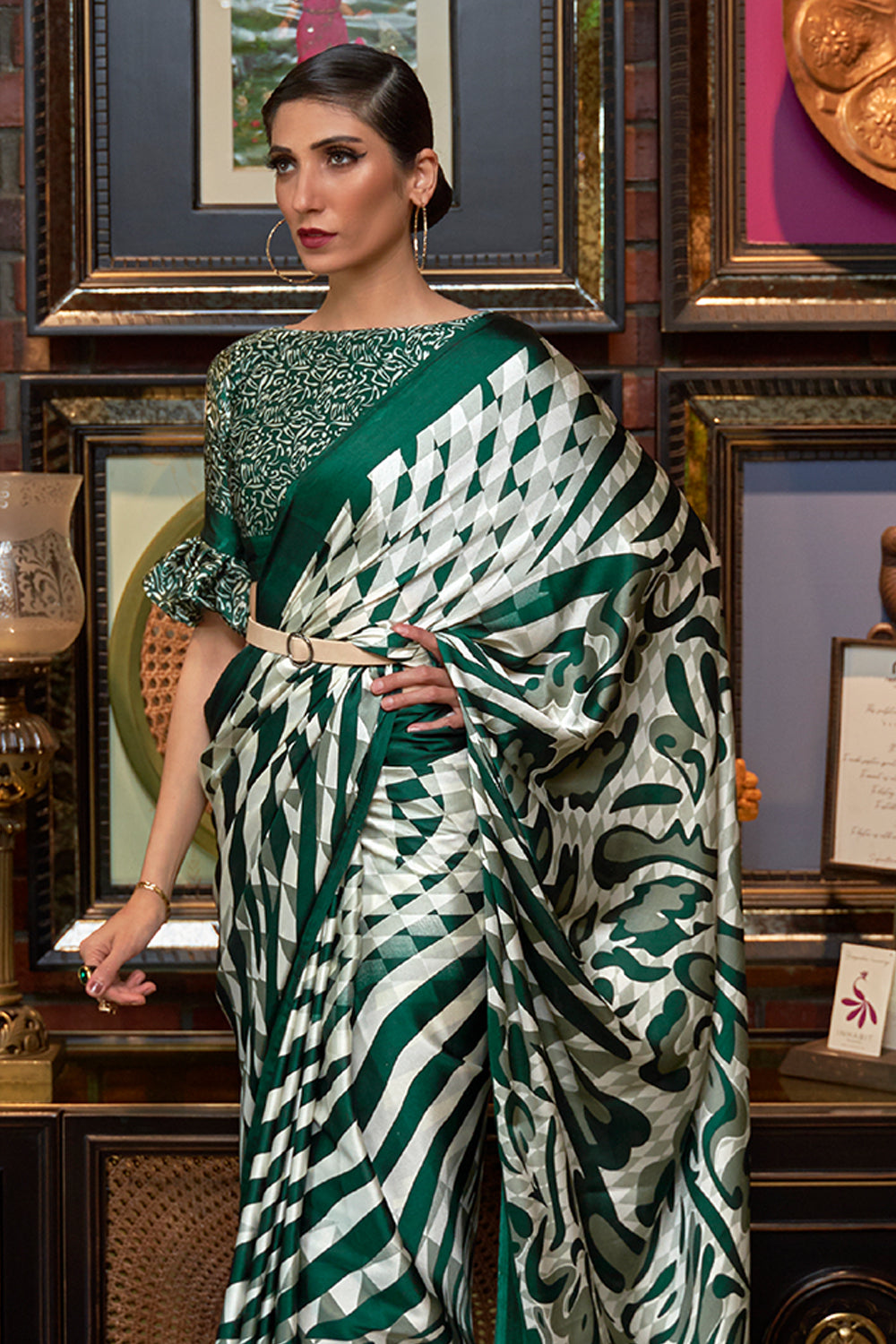 Buy Daisy Off White Silk Saree Nitaraa