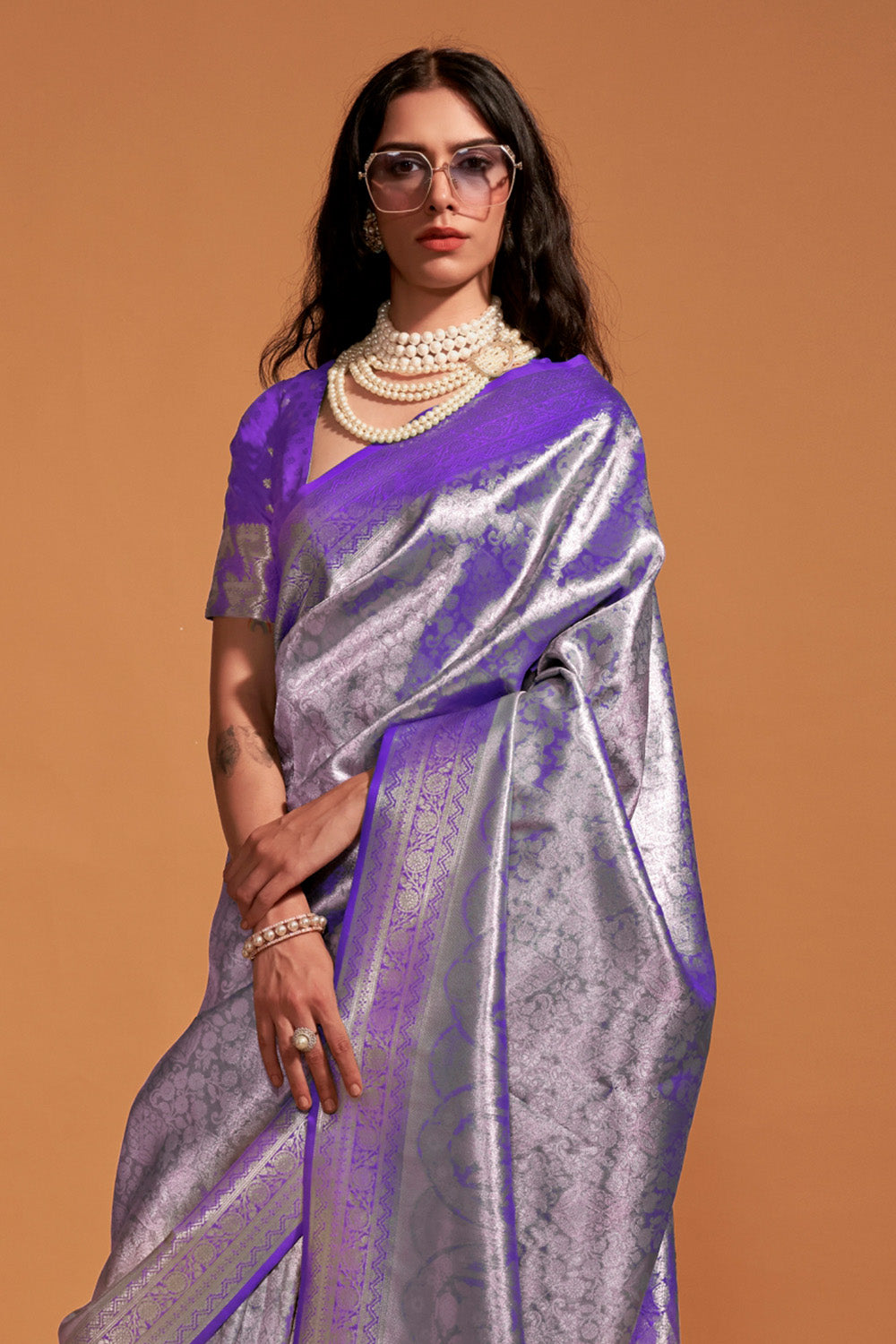 Silver Silk Saree With Blouse Piece