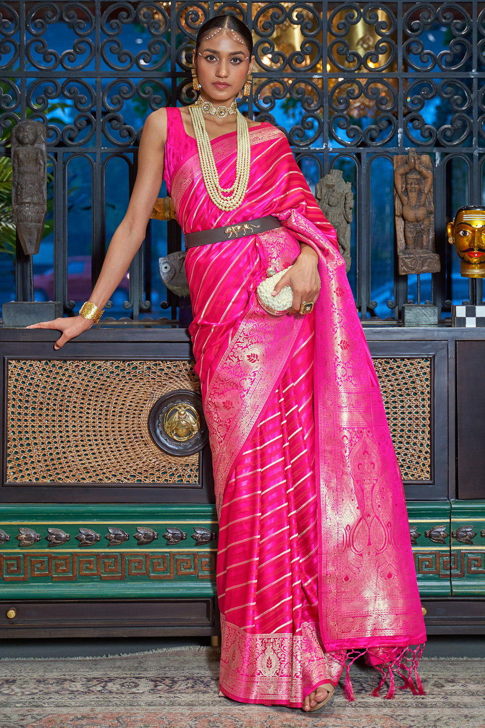 Buy Purple Satin Digital Printed Saree With Blouse Piece Nitaraa