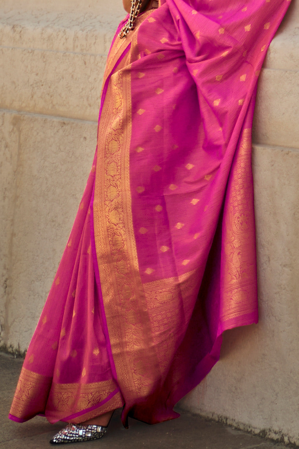 Pink Banarasi Silk Saree With Blouse Piece