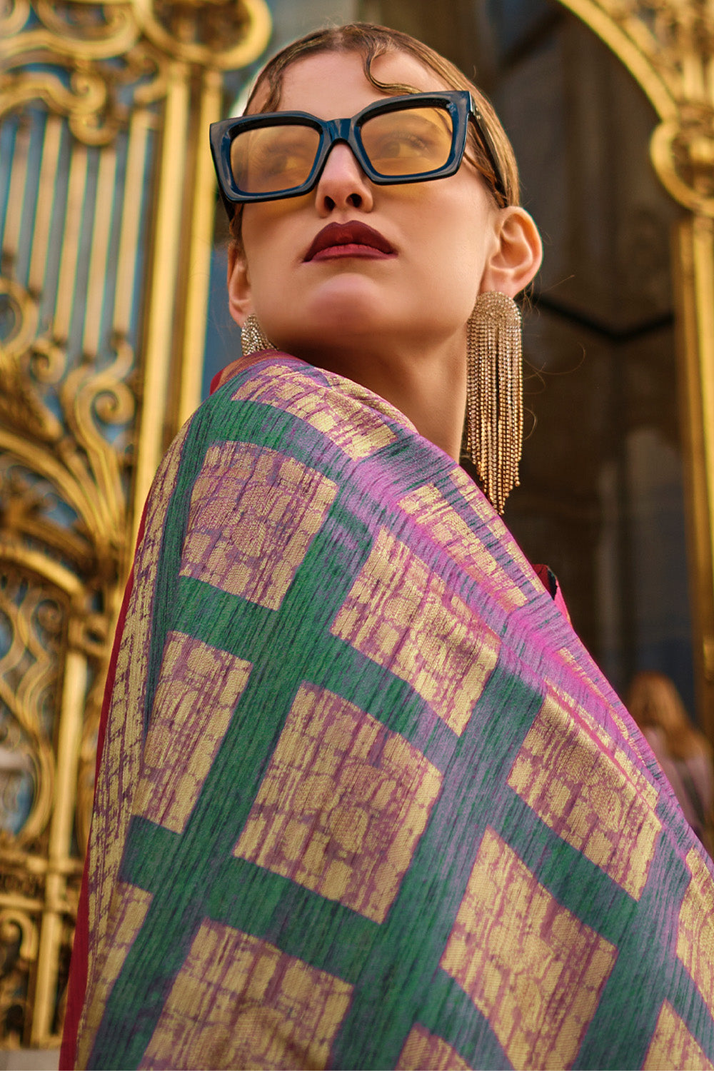 Purple Kadhi Silk Saree With Blouse Piece