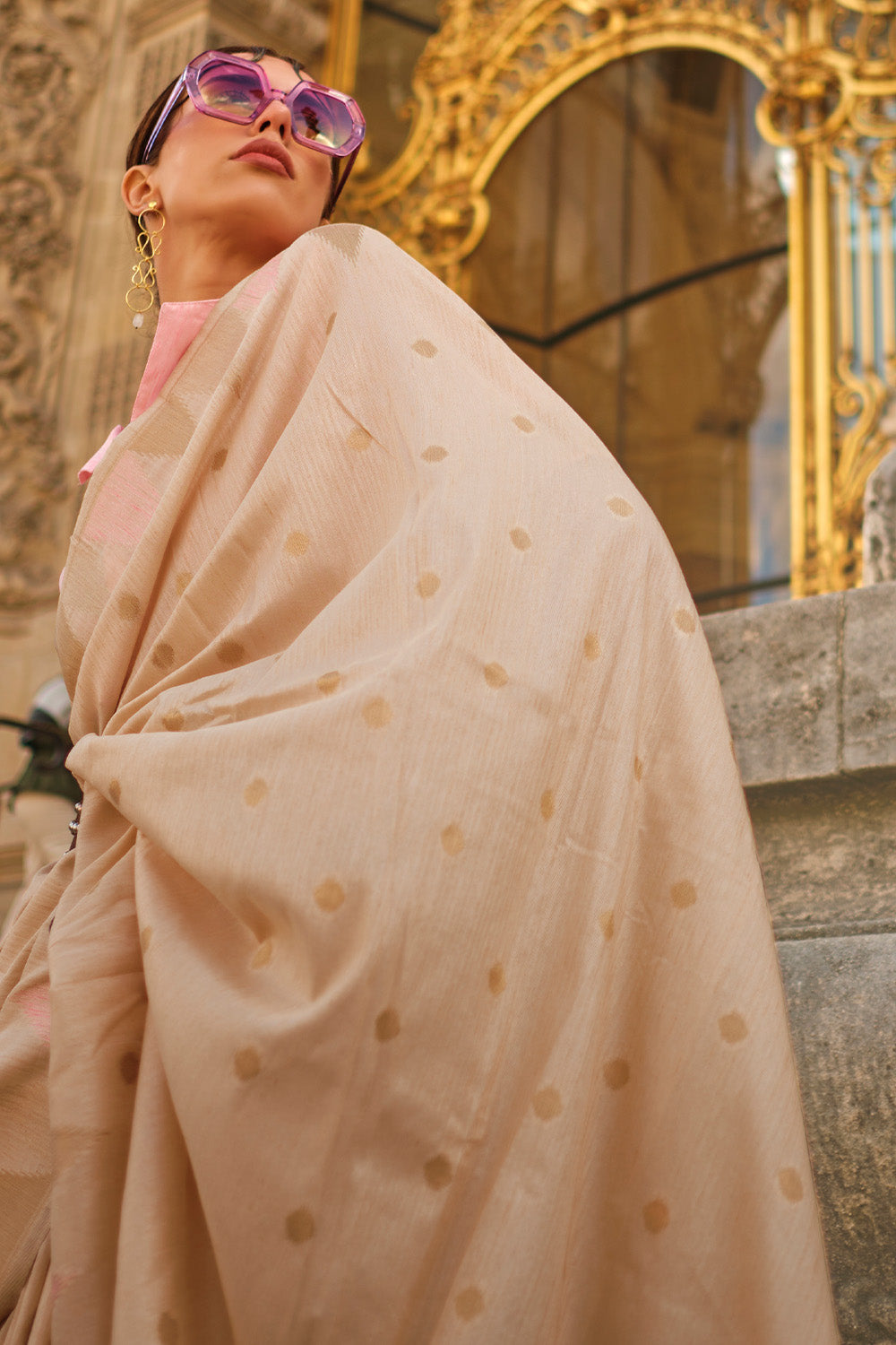 Cream Kadhi Silk Saree With Blouse Piece
