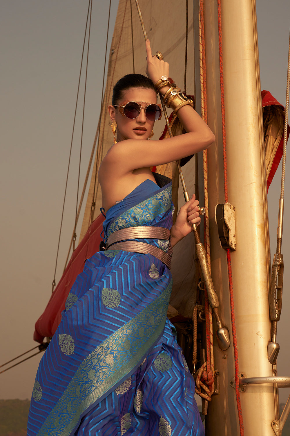 Buy golden Silk Saree With Blouse Piece Nitaraa