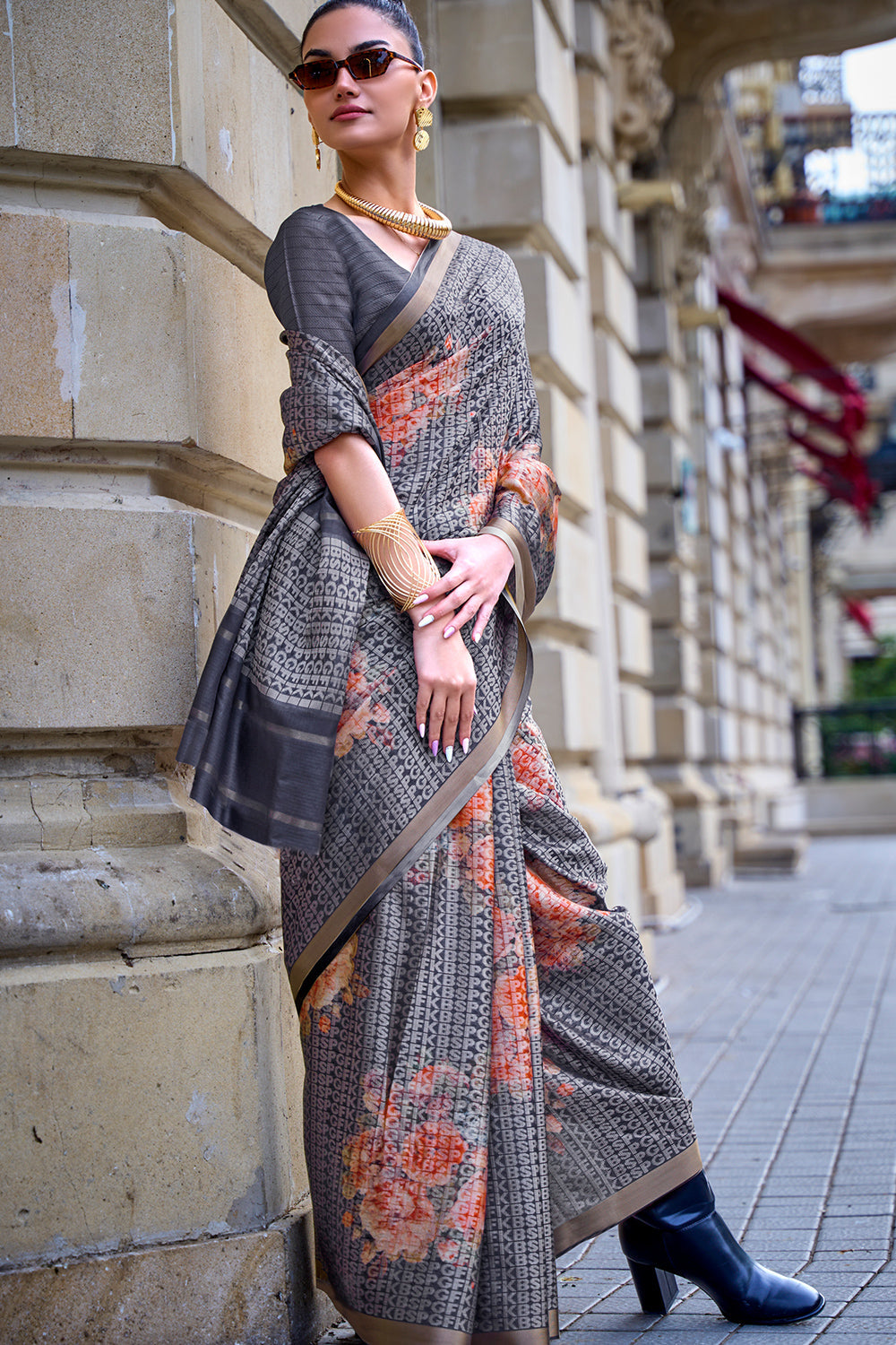 Grey And Pink Poly Viscose Saree