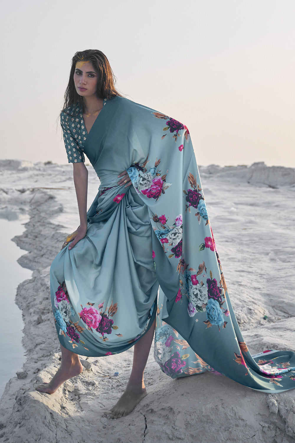 Buy Red Satin Silk Saree With Blouse Piece Nitaraa