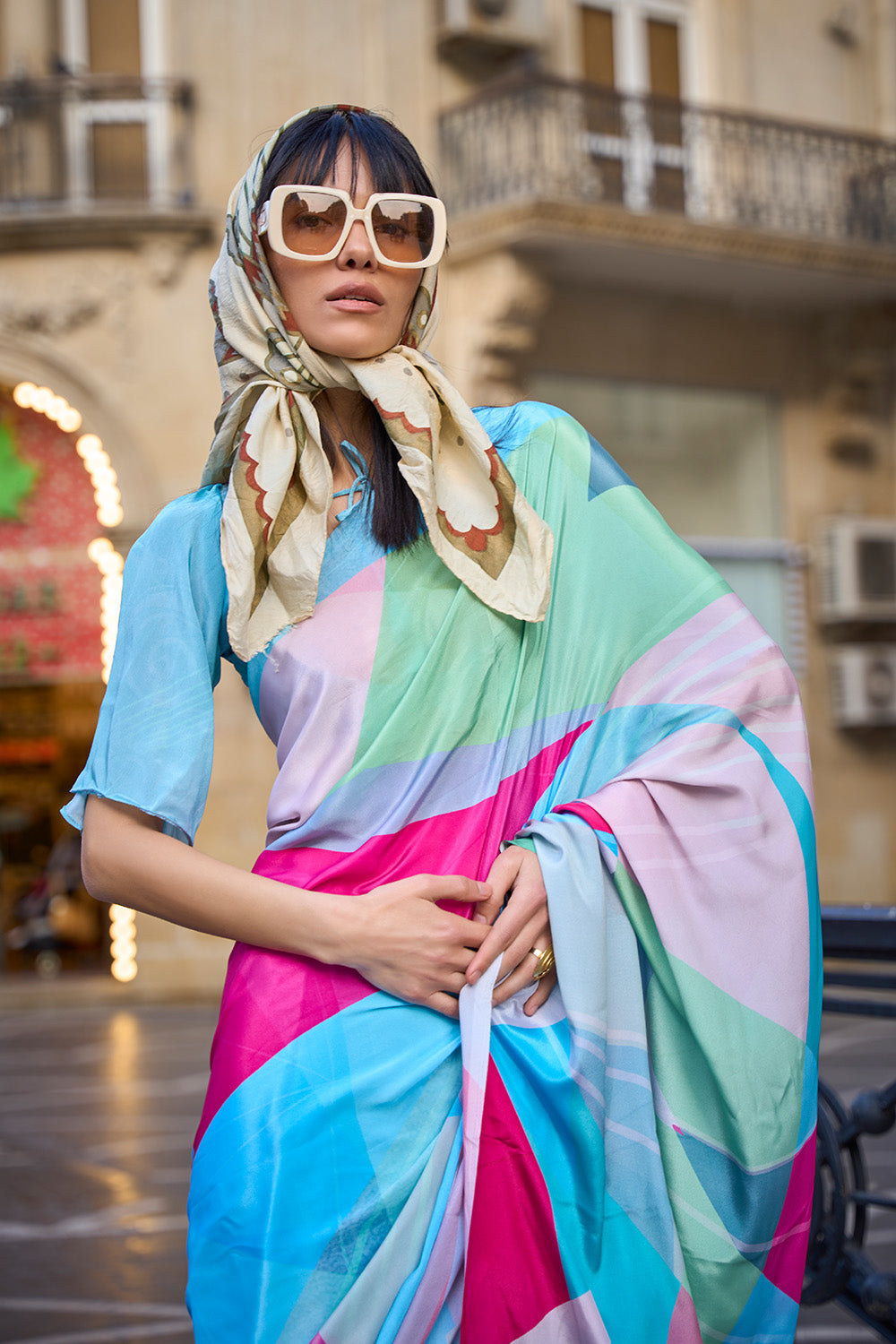 Multicolor Silk Digital Printed Saree With Blouse Piece