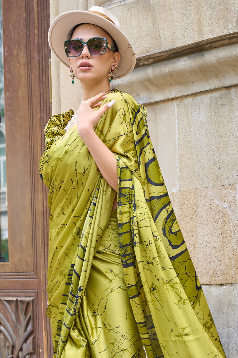 Buy Salmon Orange Zari Woven Kanjivaram Saree Nitaraa