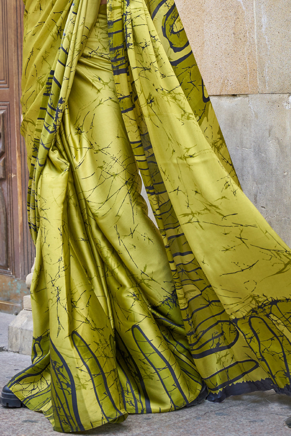 Buy Mulberry Purple Zari Woven Kanjivaram Saree Nitaraa