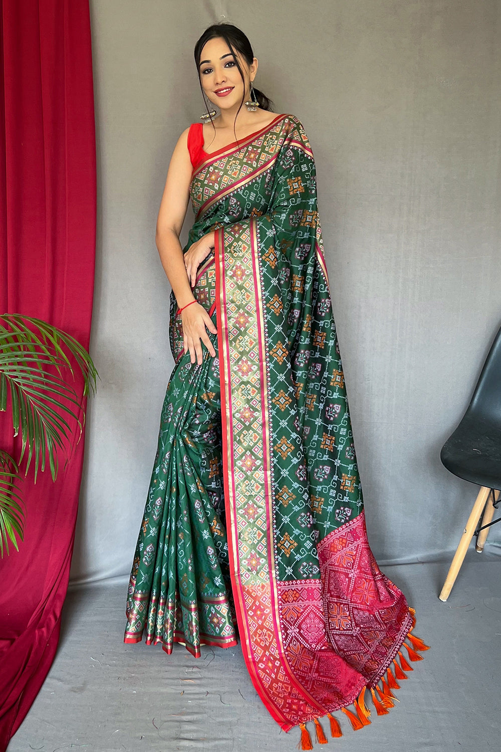 Buy Pinata Orange Zari Woven Kanjivaram Fusion Saree With Swaroski Nitaraa