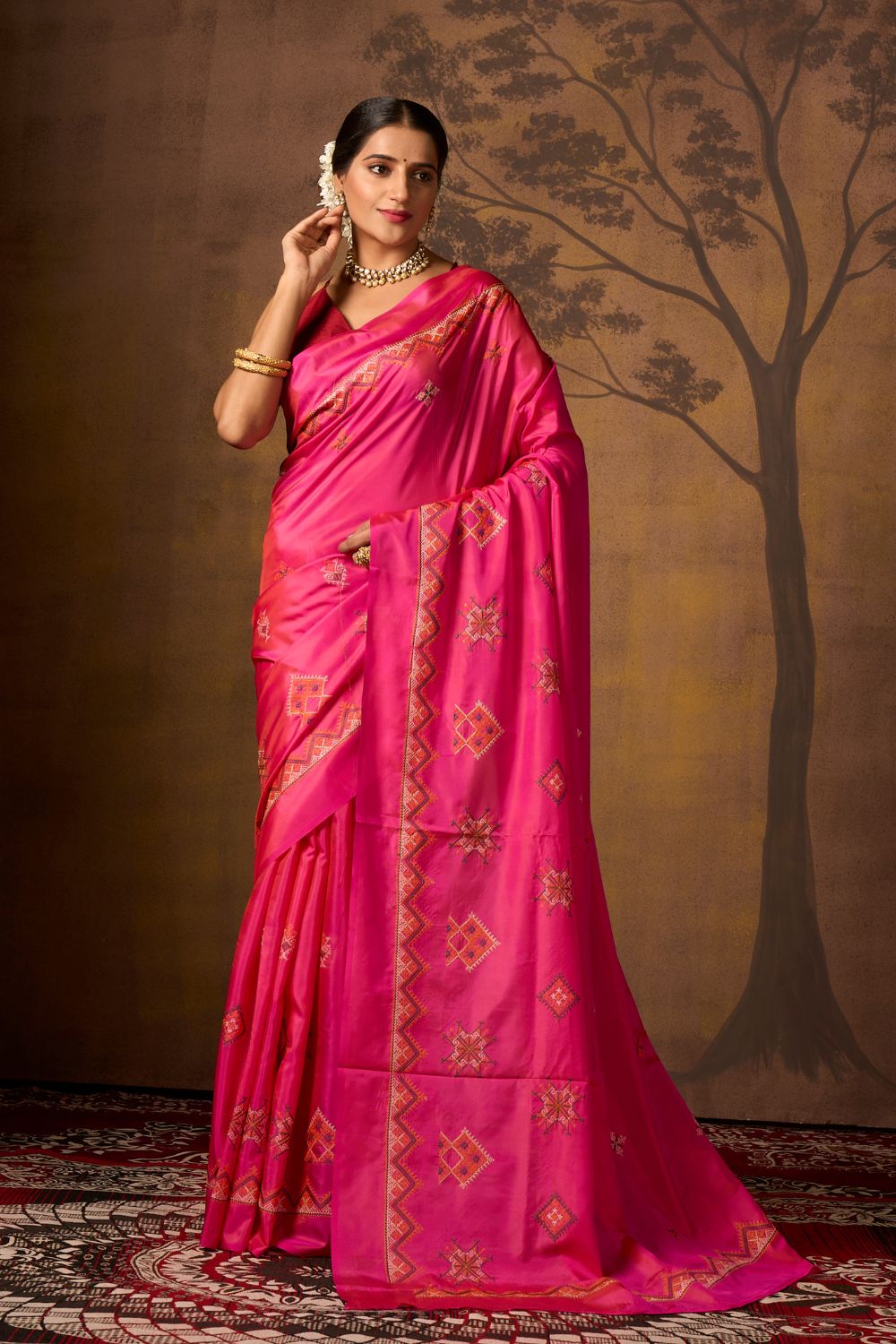Buy Grey Banarasi Silk Saree With Blouse Piece Nitaraa