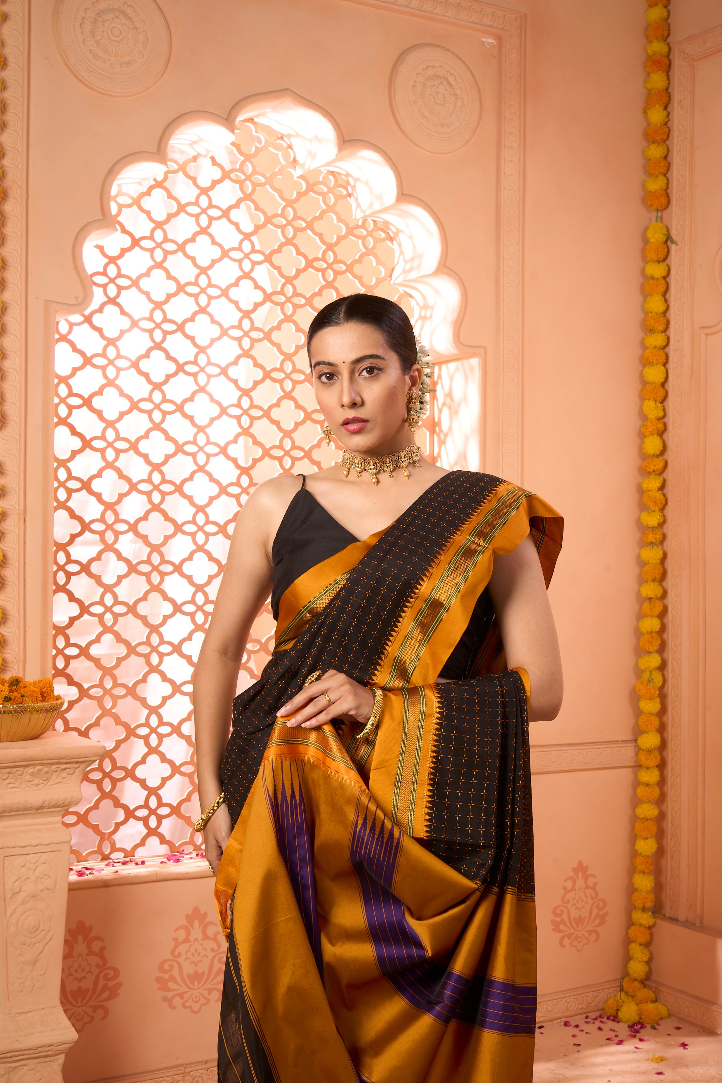 Buy Grey Silk Saree With Blouse Piece Nitaraa
