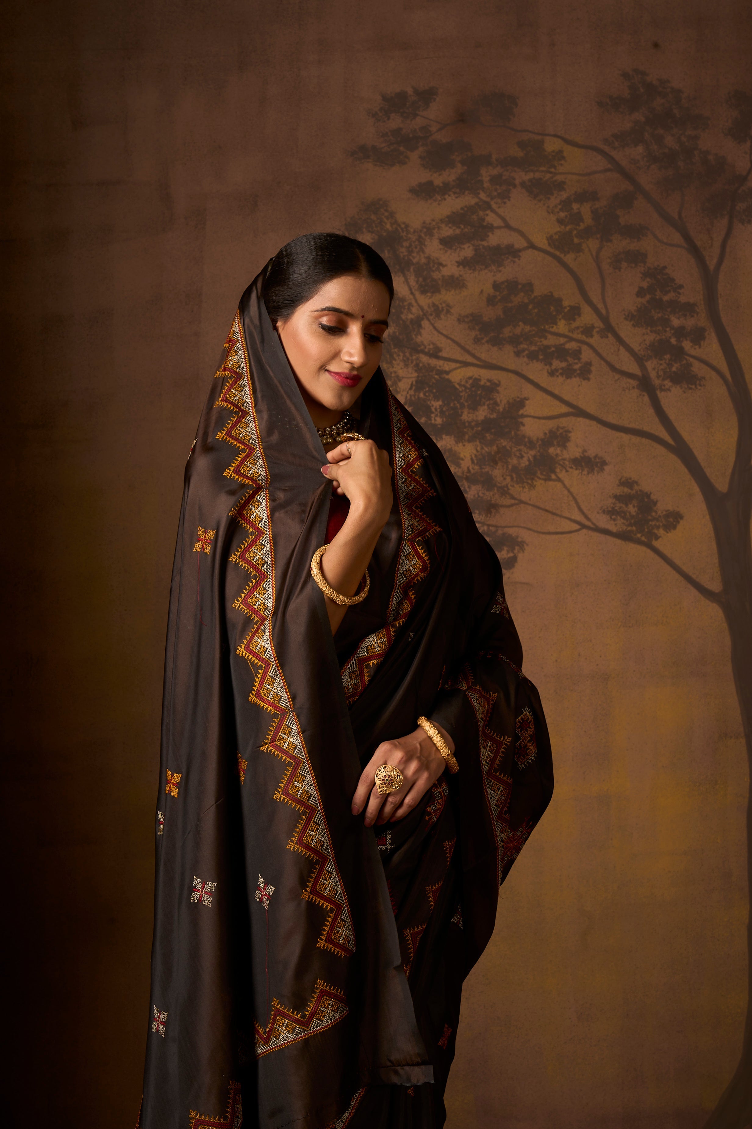 Buy White Yellow Banarasi Saree Nitaraa