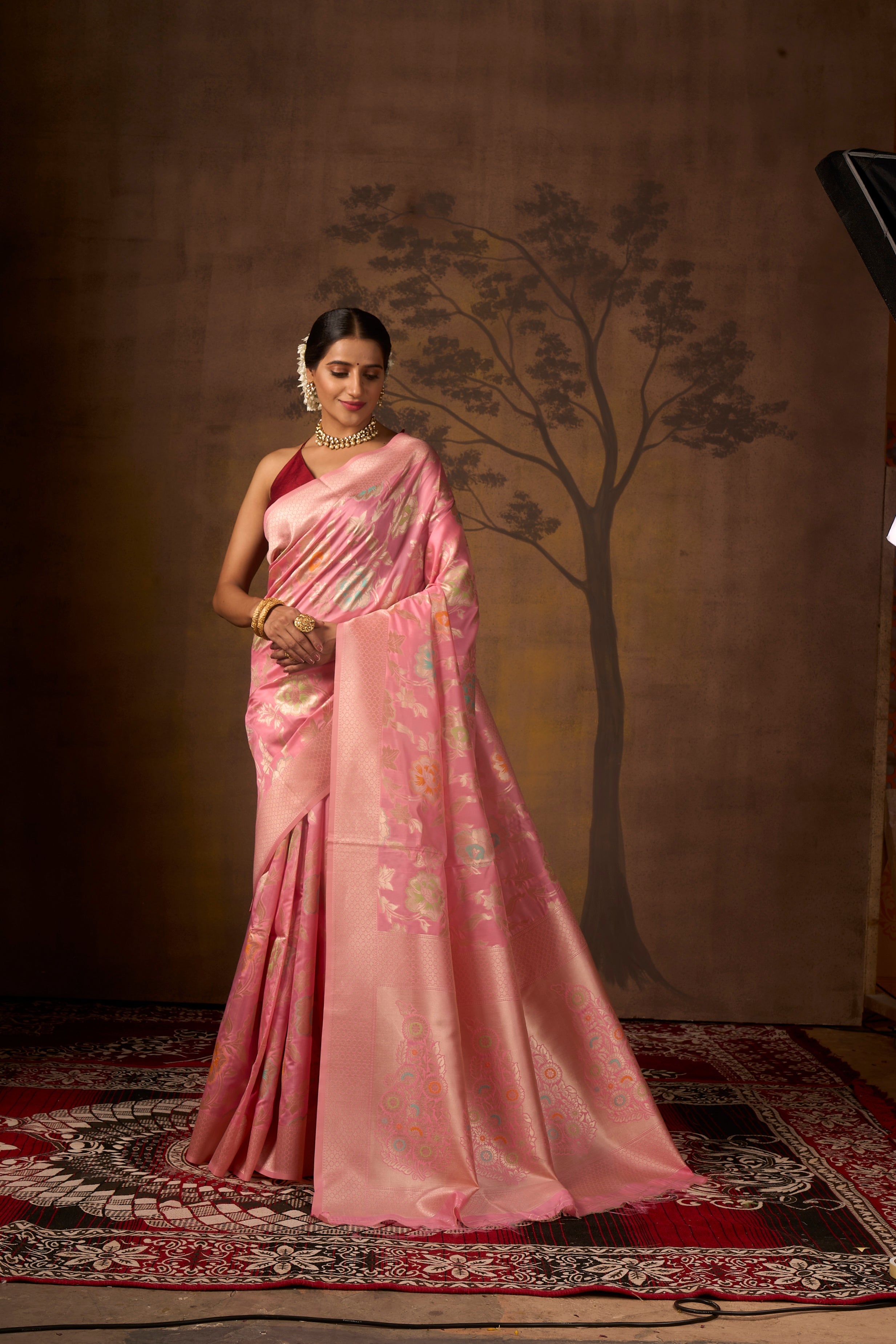 Buy Silver Silk Saree With Blouse Piece Nitaraa