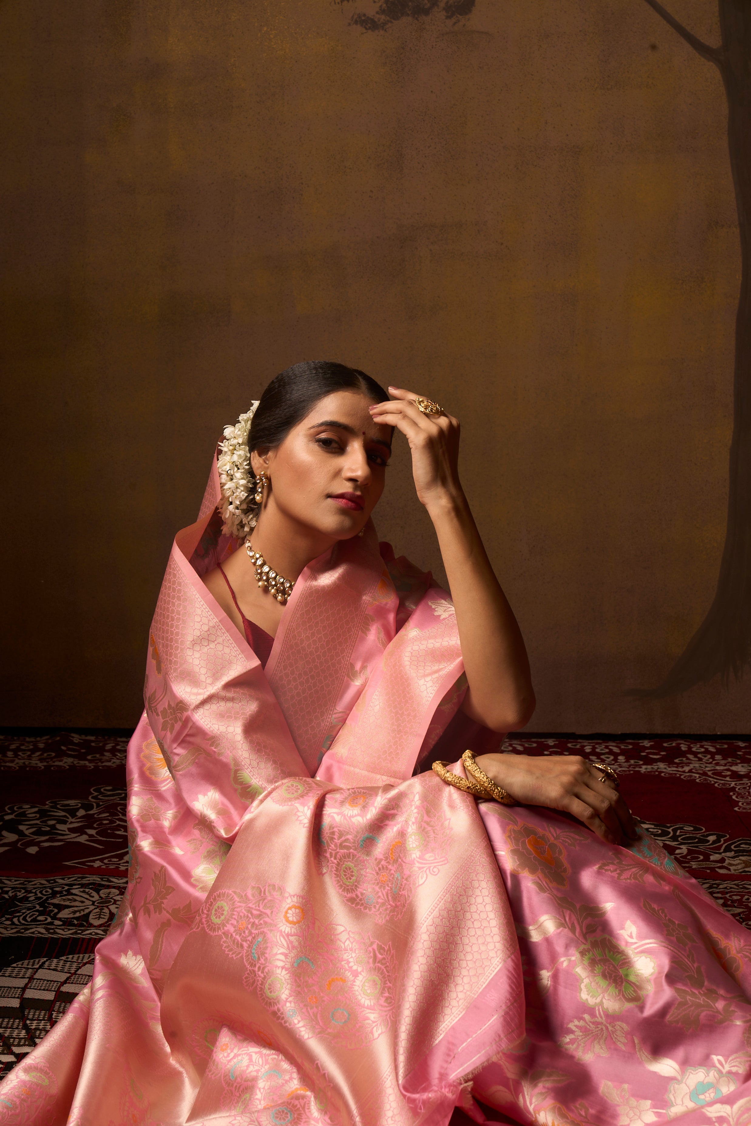 Buy Cream Banarasi Silk Saree With Blouse Piece Nitaraa