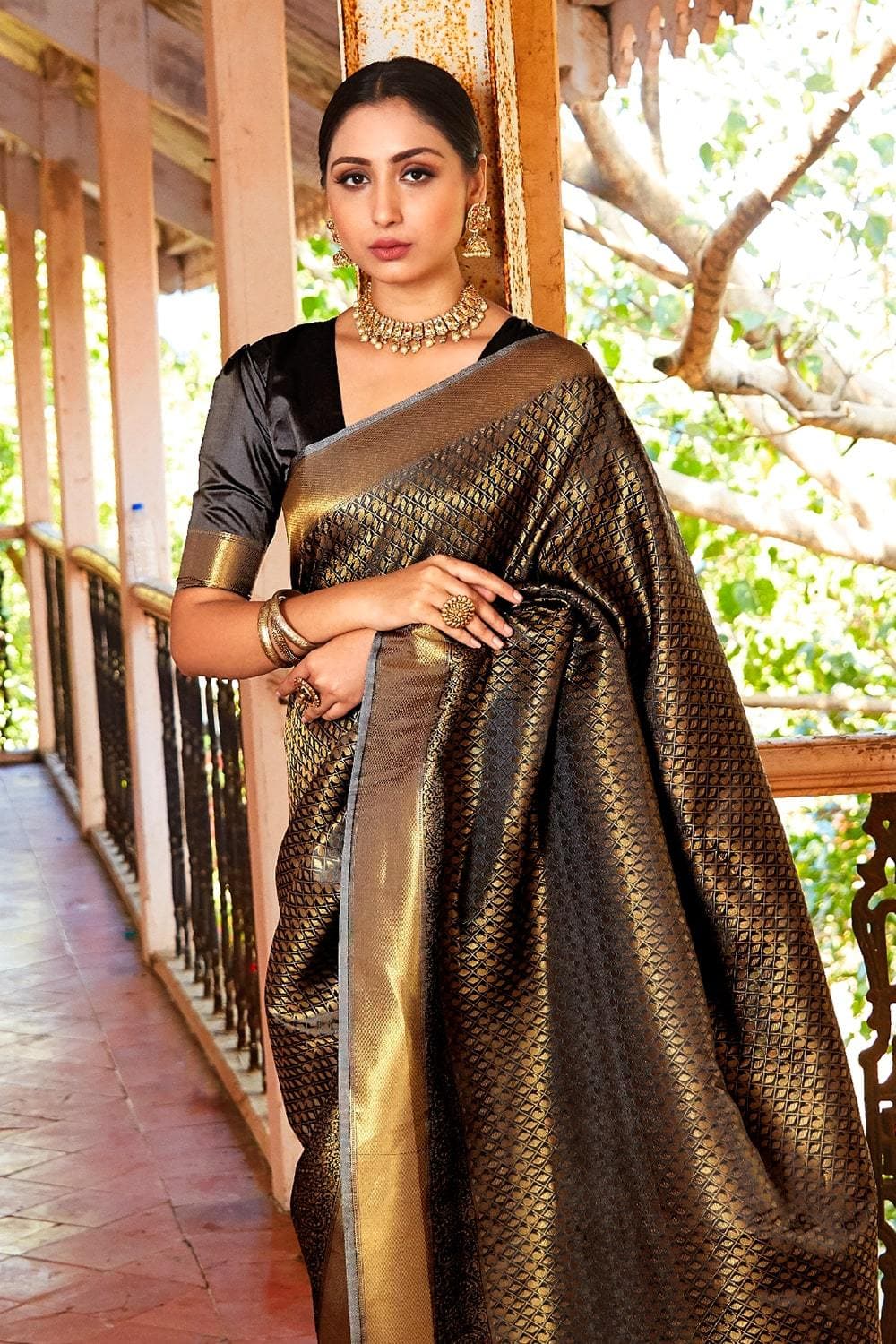 Buy Green And Red Patola Saree Nitaraa