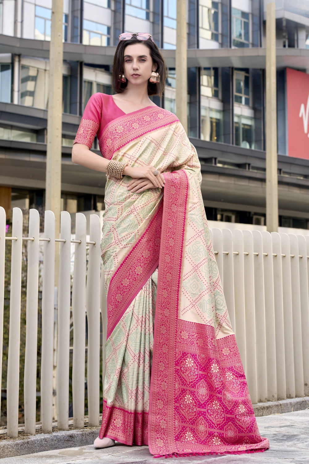 Off White Badhni Silk Saree