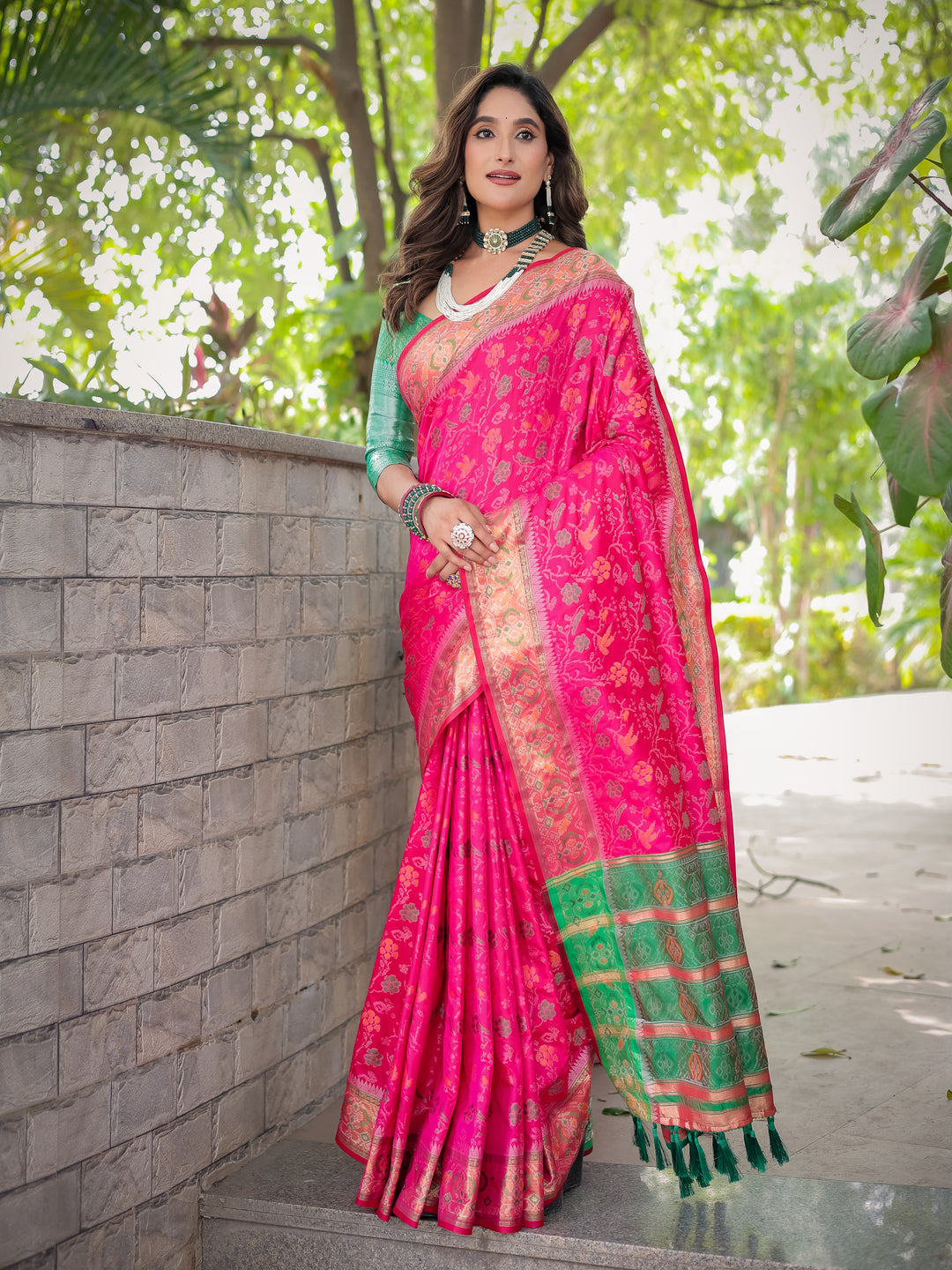LIGHT PINK BANARASI PATOLA SOFT SILK