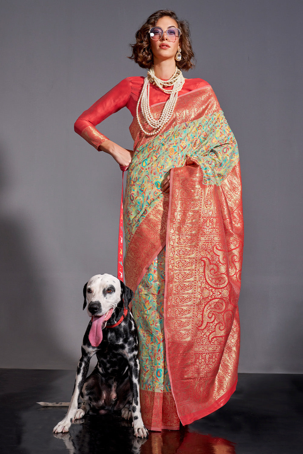 Buy Bubblegum Pink Linen Saree Nitaraa