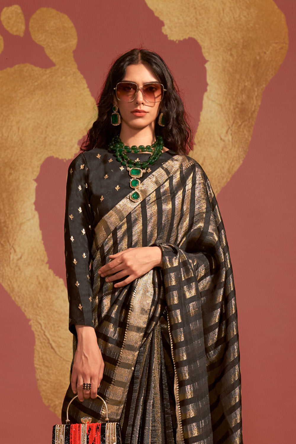 Buy Green Red Dual Tone Patola Saree Nitaraa
