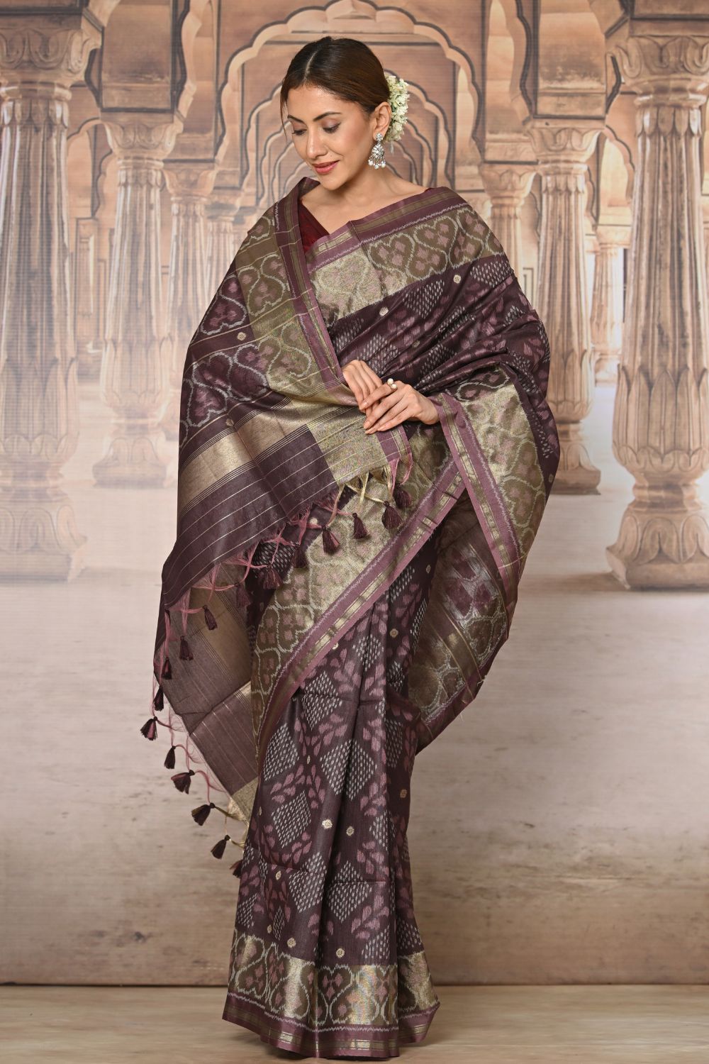 Buy Grey Kanjeevaram Silk Blend Saree Nitaraa