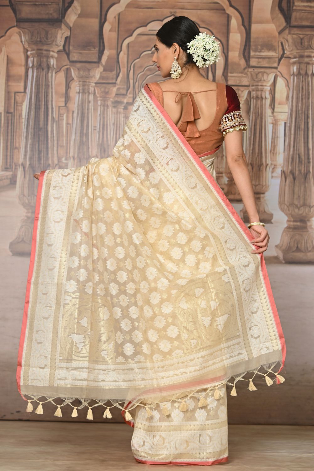 Buy Fern Green Linen Saree Nitaraa