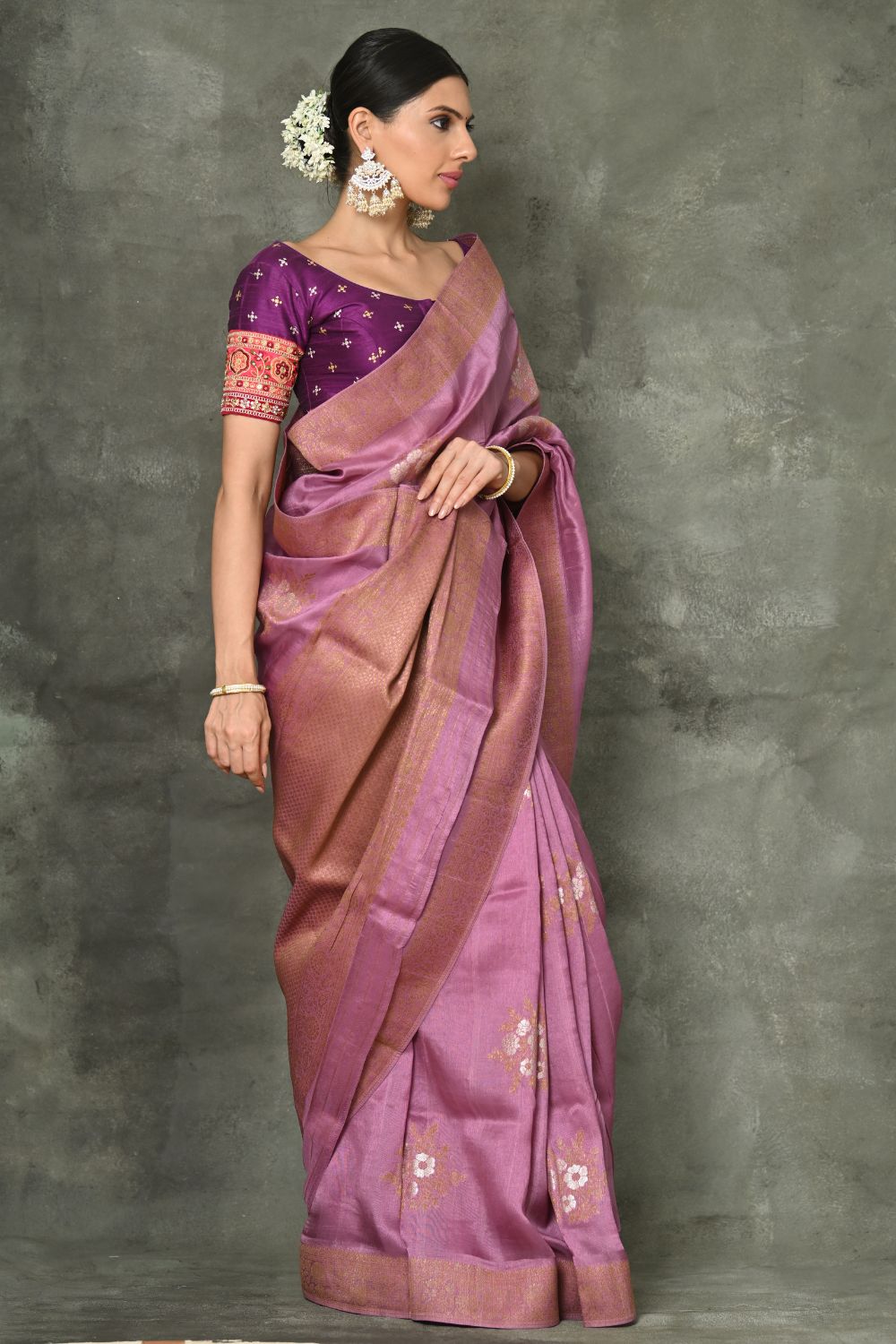 Buy Cream White Cotton Chikankari Saree Nitaraa