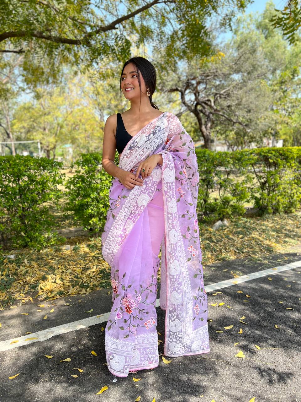 Lavender Organza Saree With Sattin Benglori Blouse