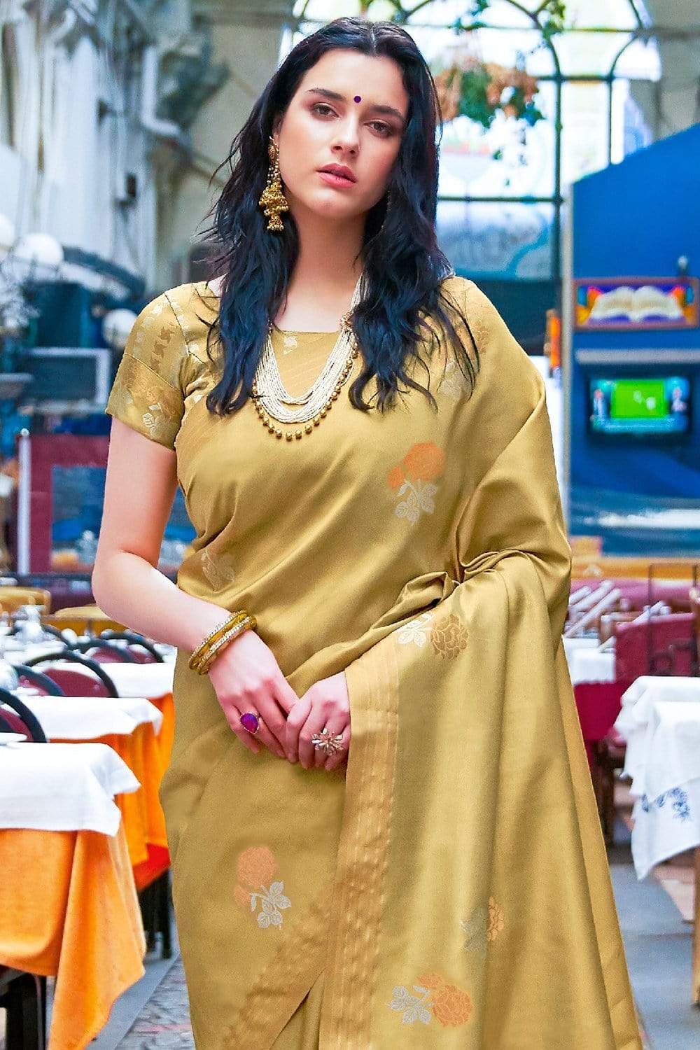 Buy Black  Silk Saree With Blouse Piece Nitaraa