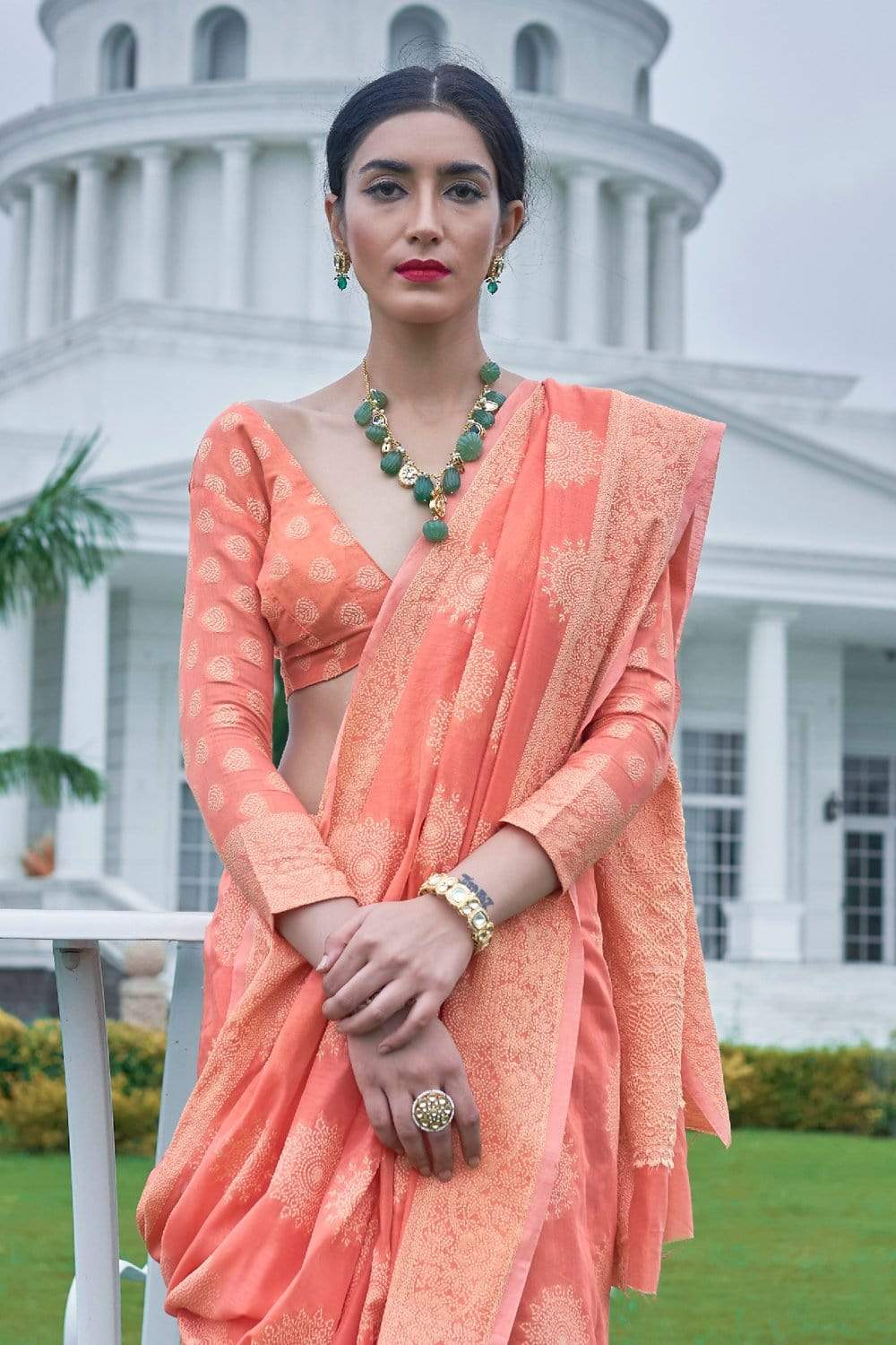 Buy Black Soft Silk Saree With Blouse Piece Nitaraa